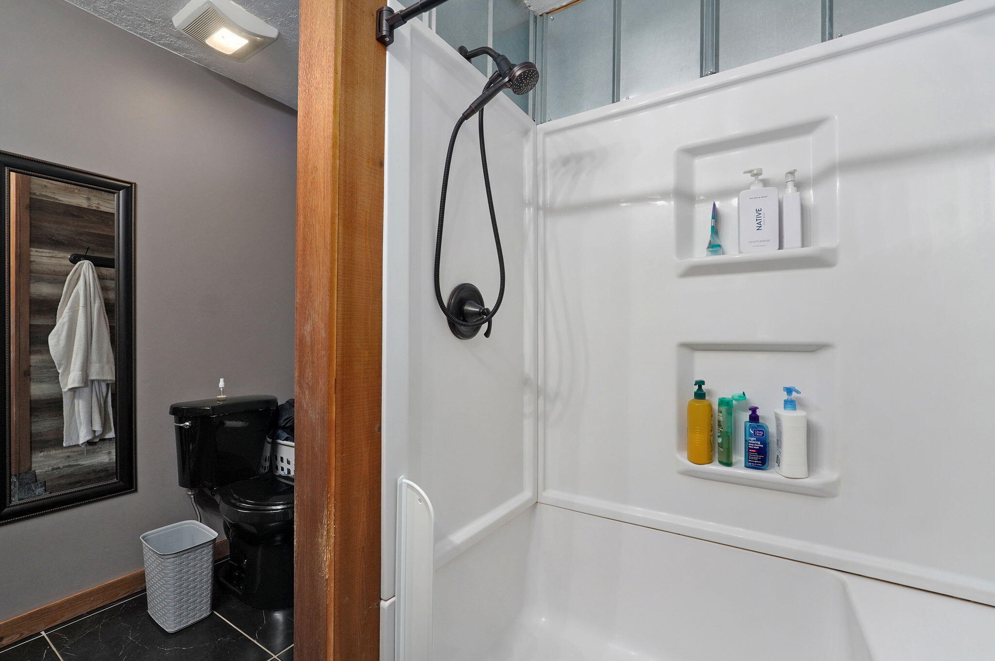 2907 West Mount Vernon Street