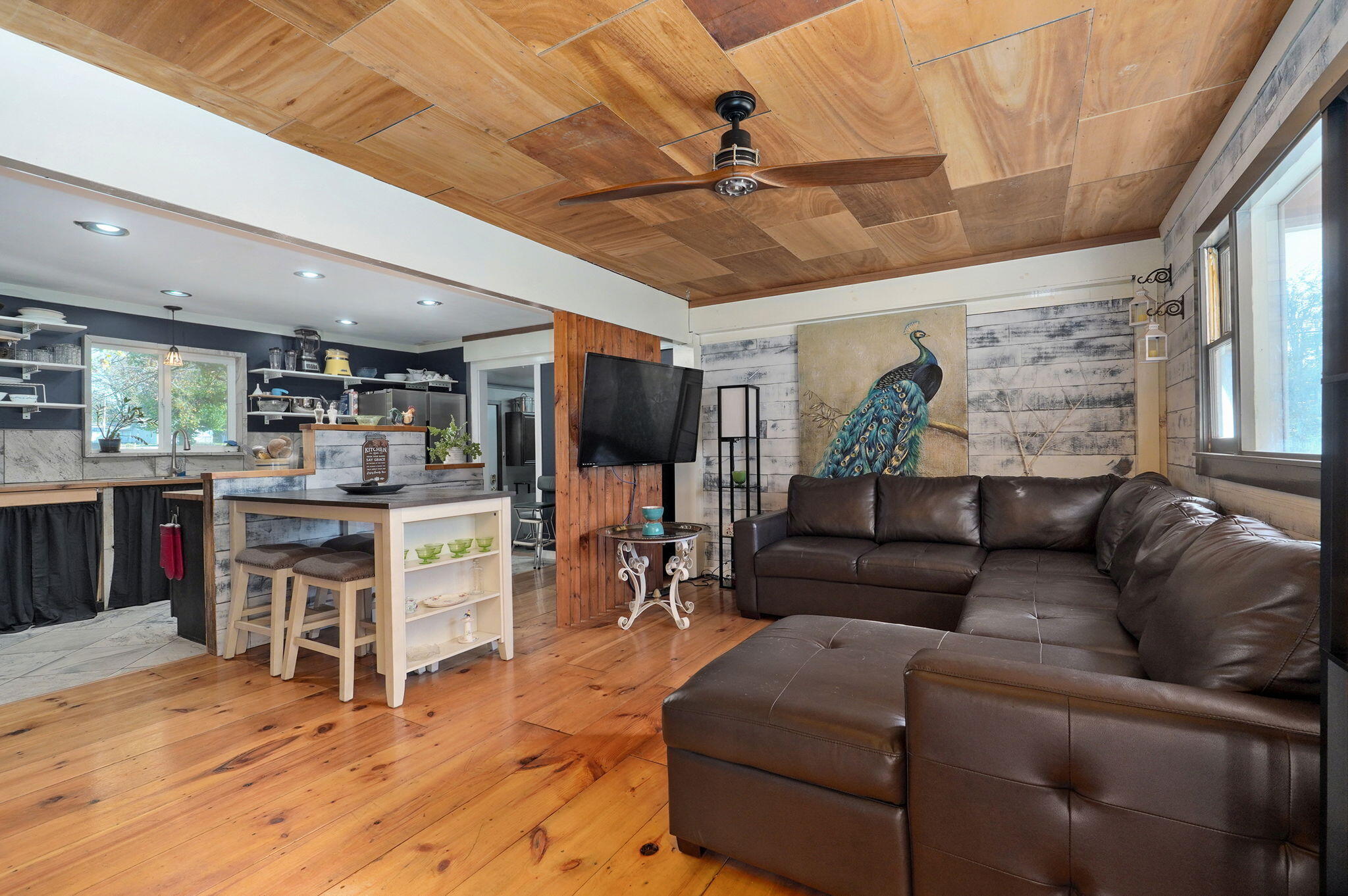 2907 West Mount Vernon Street