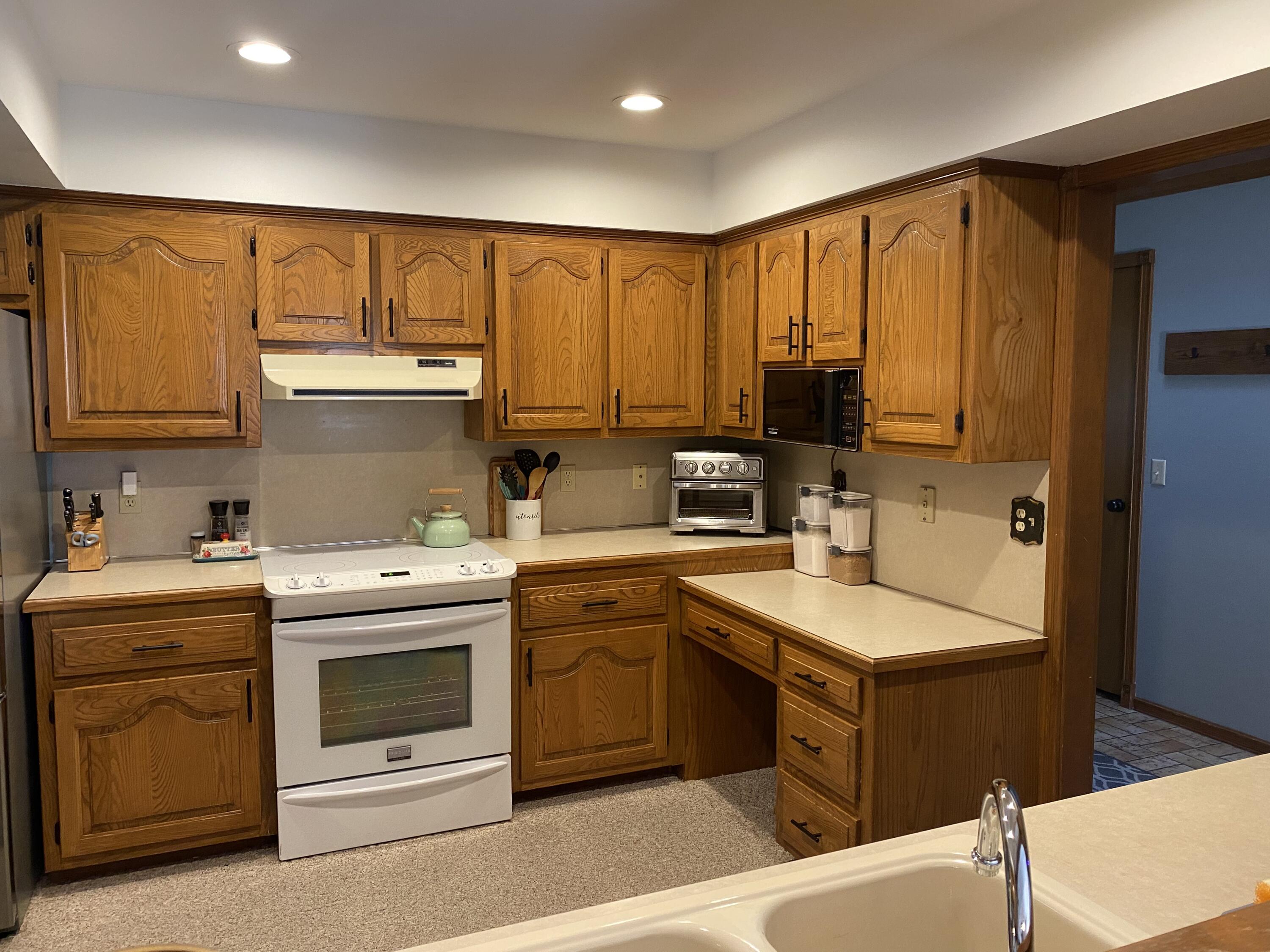 1020 W Seminole Street