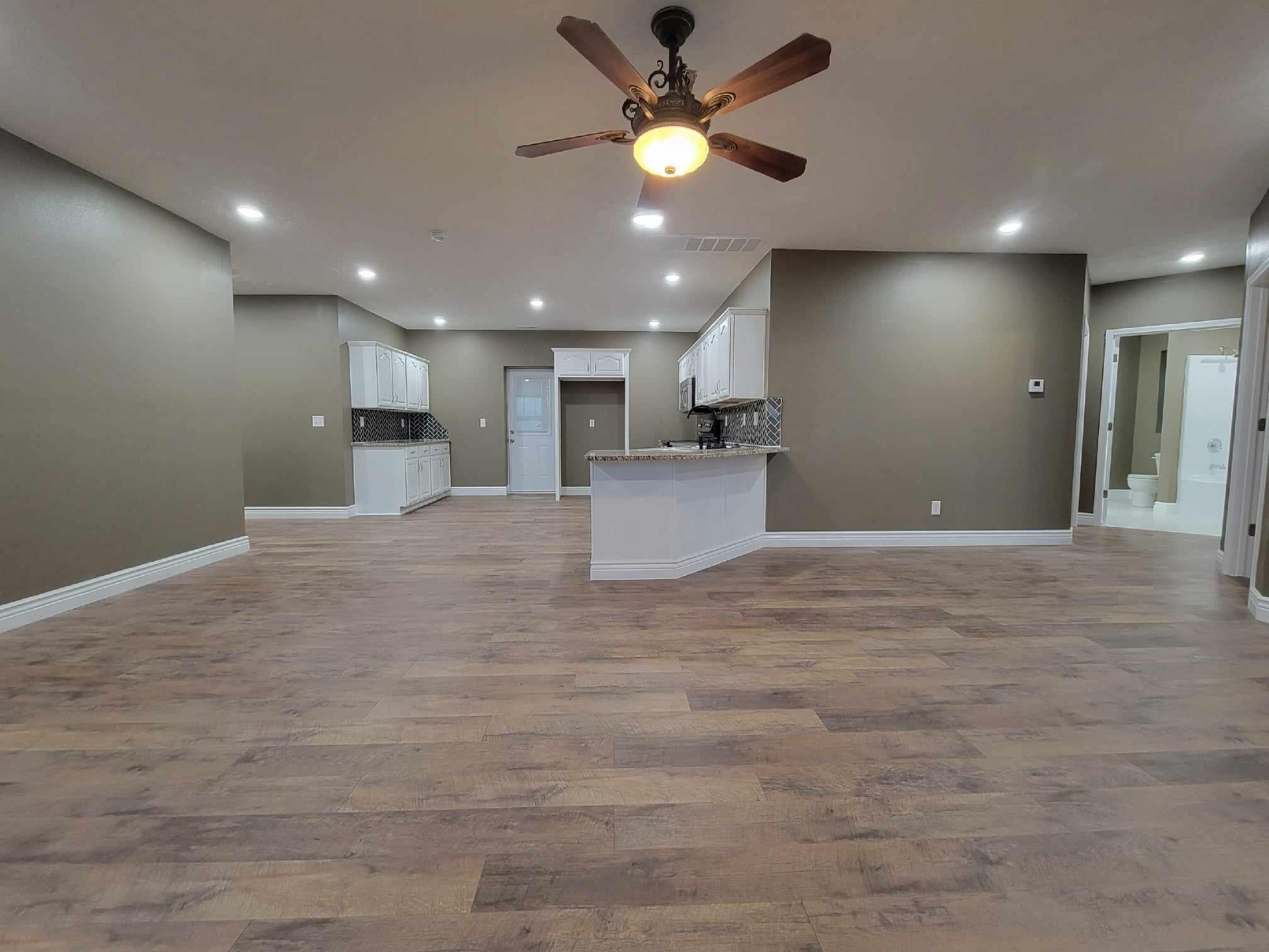 5478 State Highway 125 South