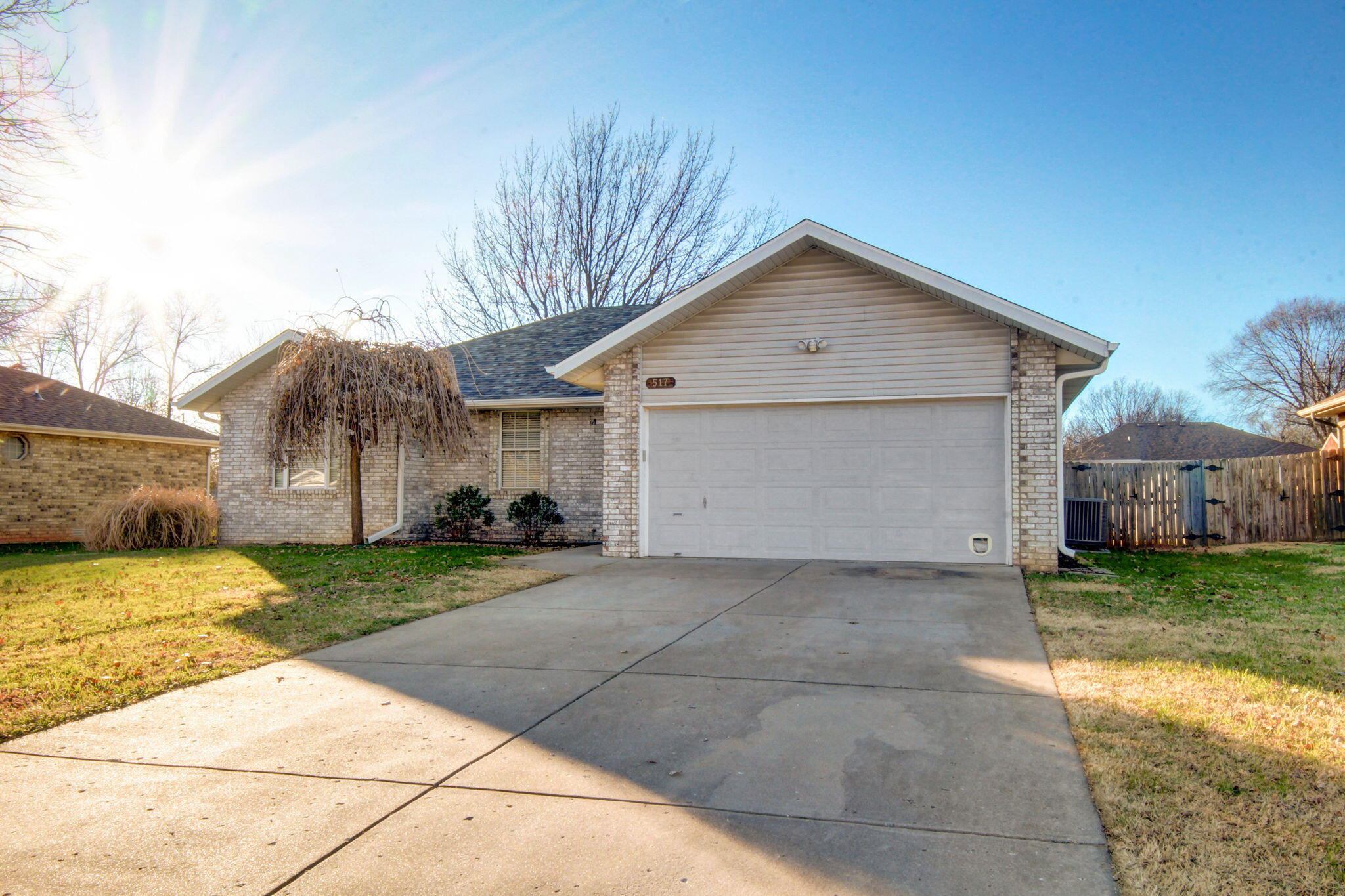 517 South Suburban Avenue