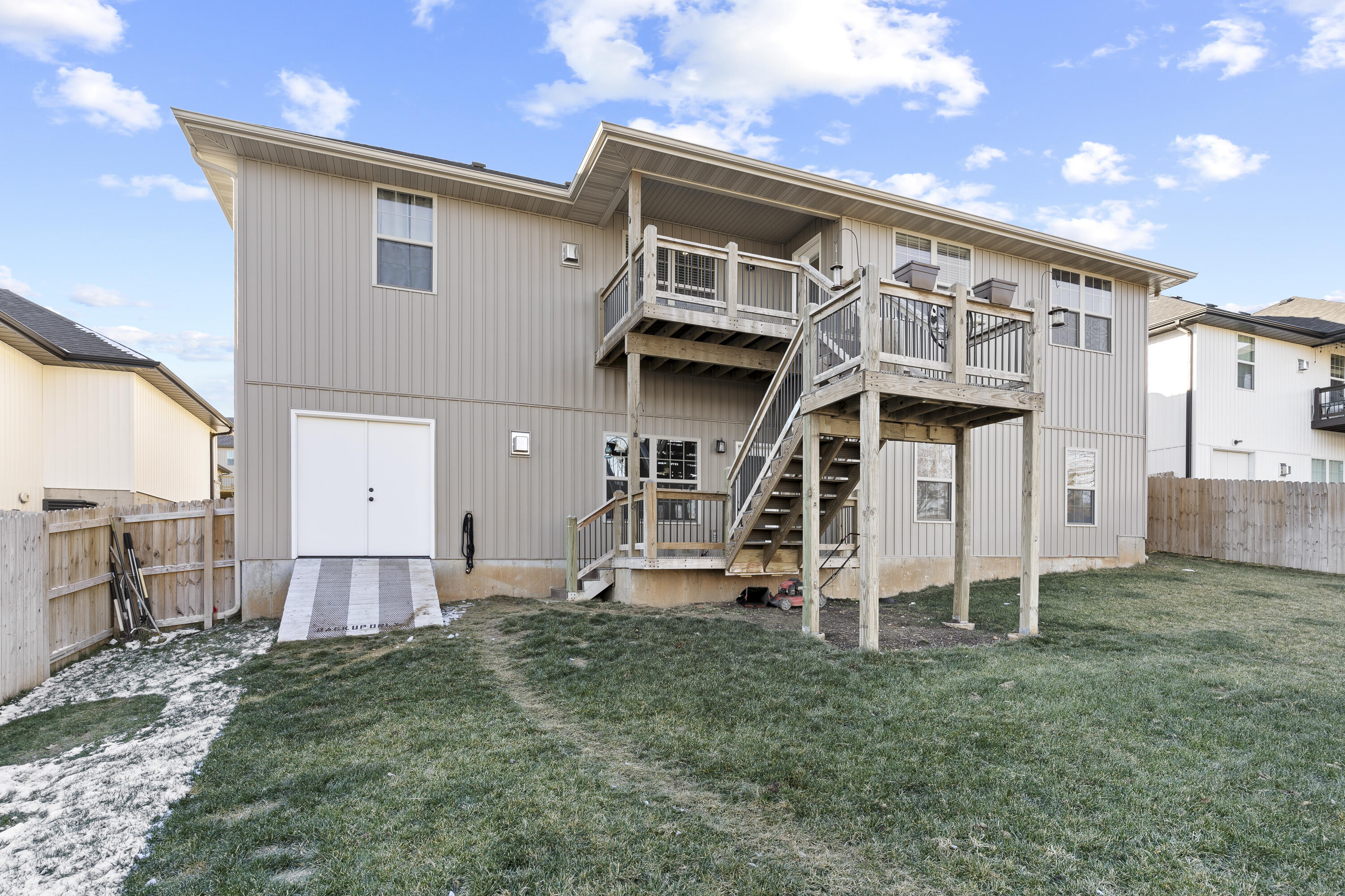 852 South Eastridge