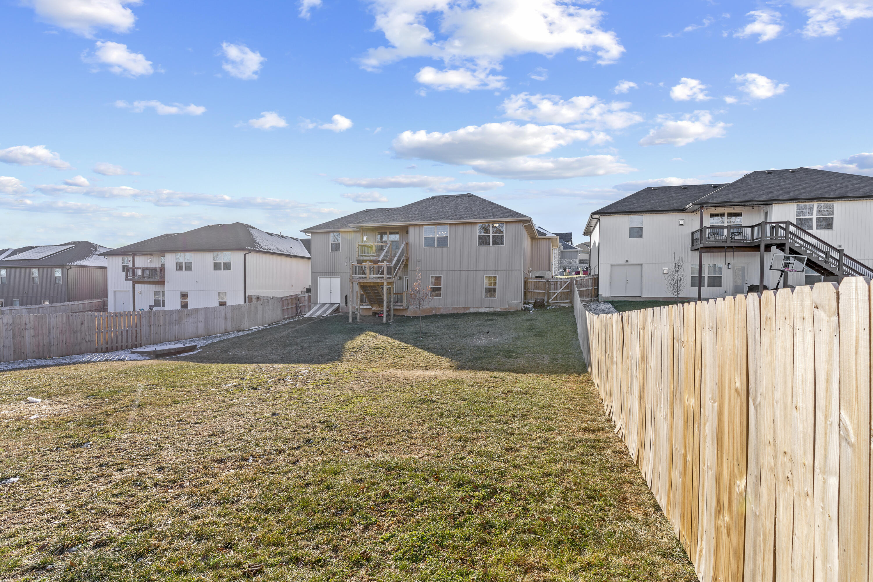 852 South Eastridge