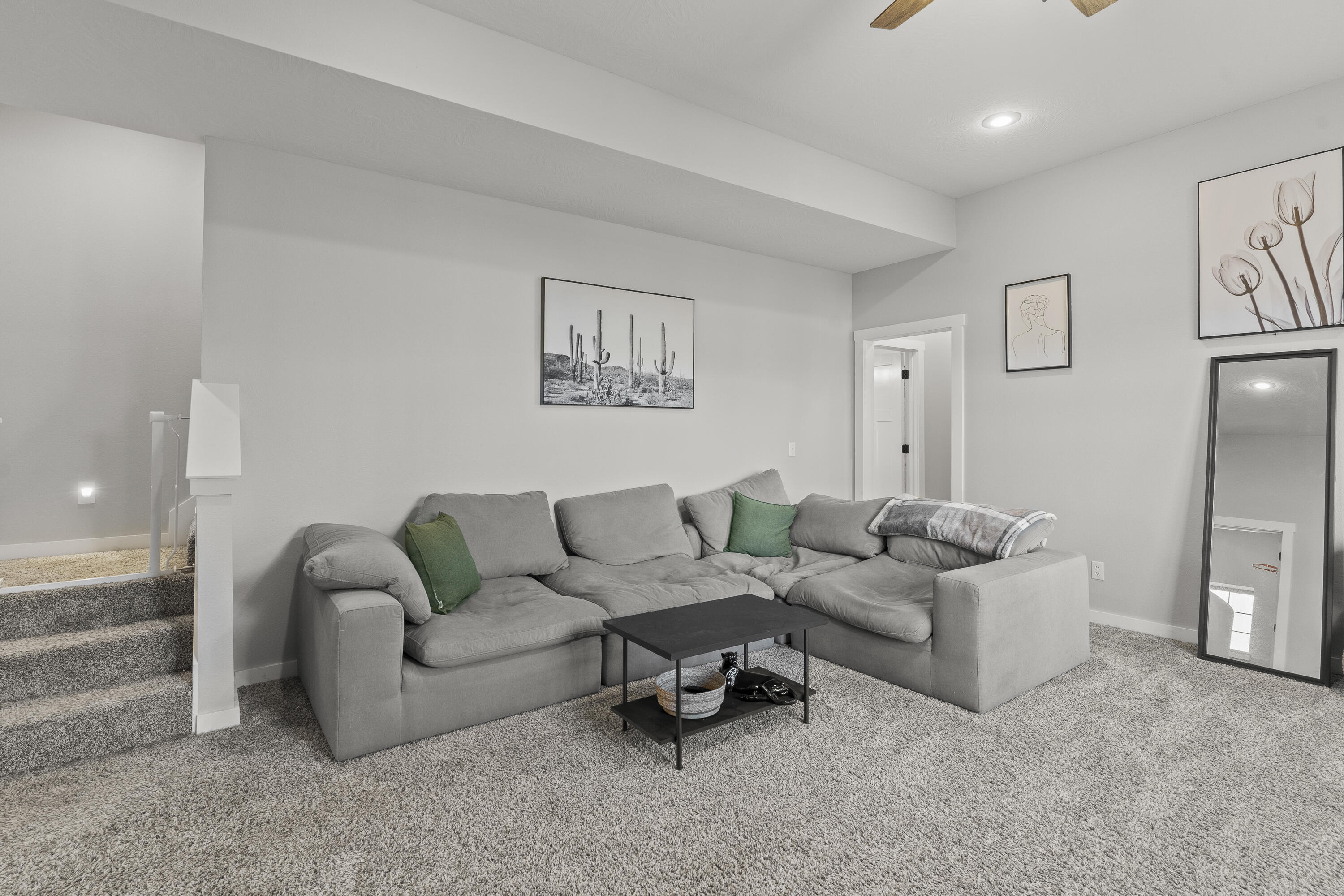 852 South Eastridge