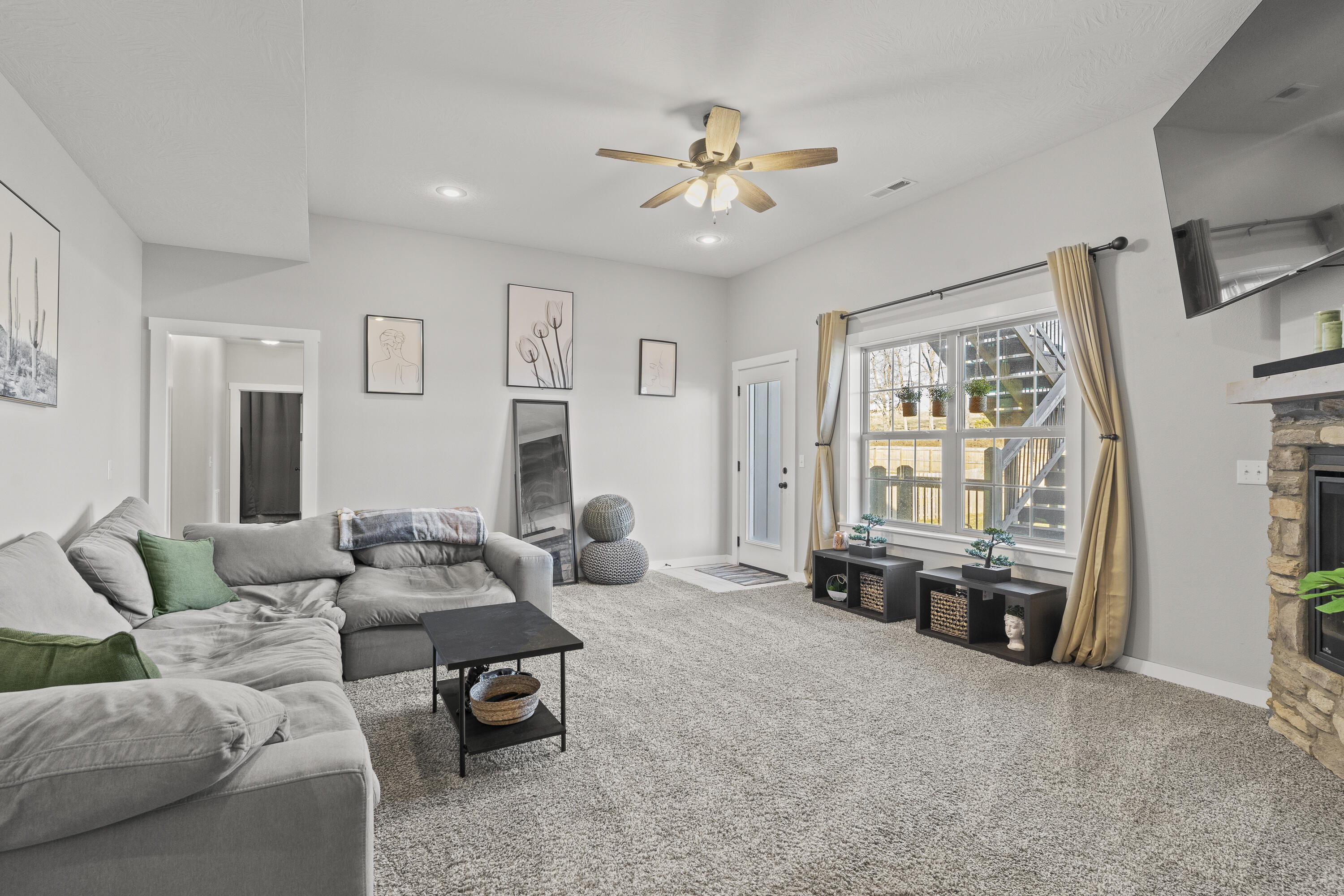852 South Eastridge