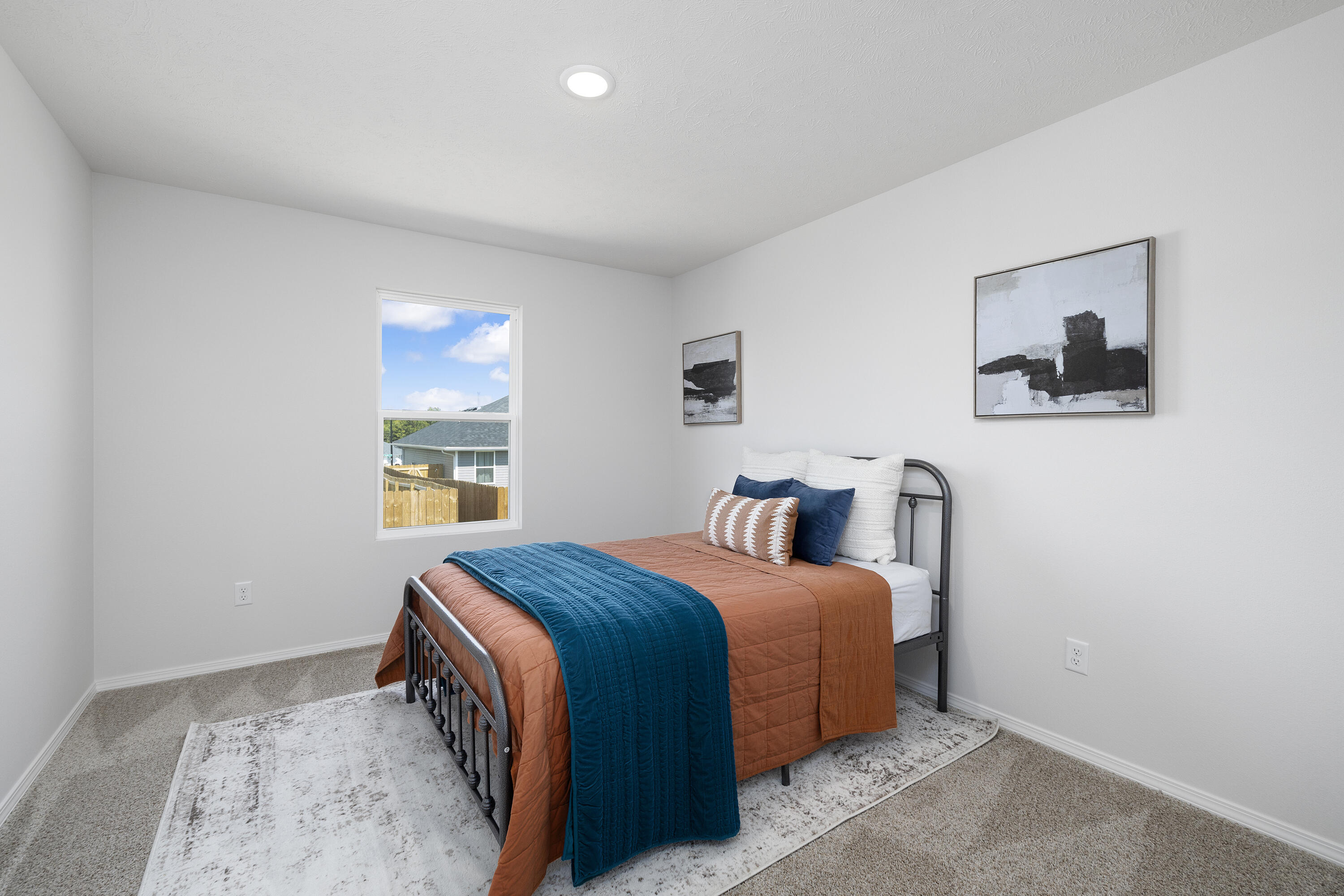 418 W Ledgestone Drive