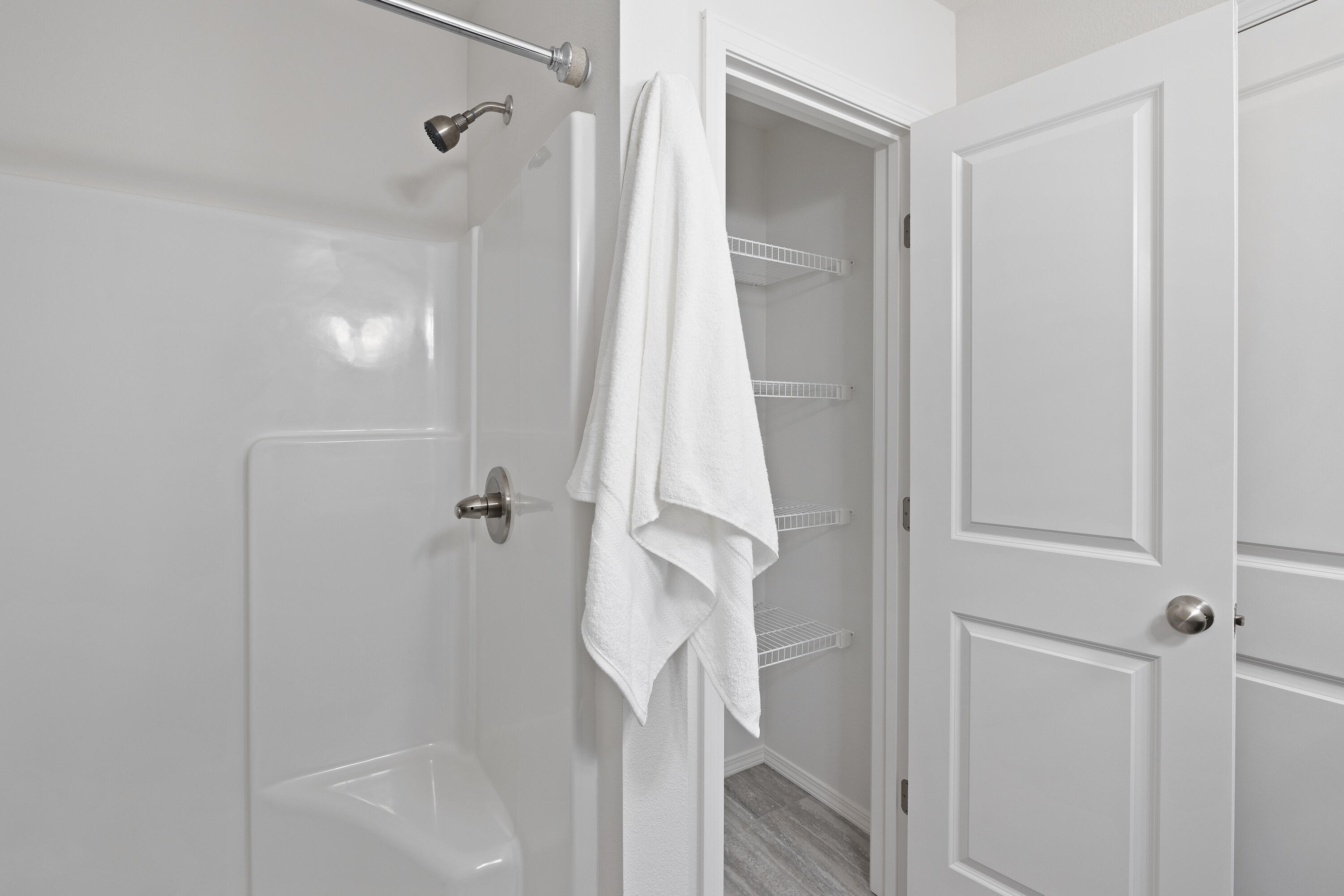 418 W Ledgestone Drive