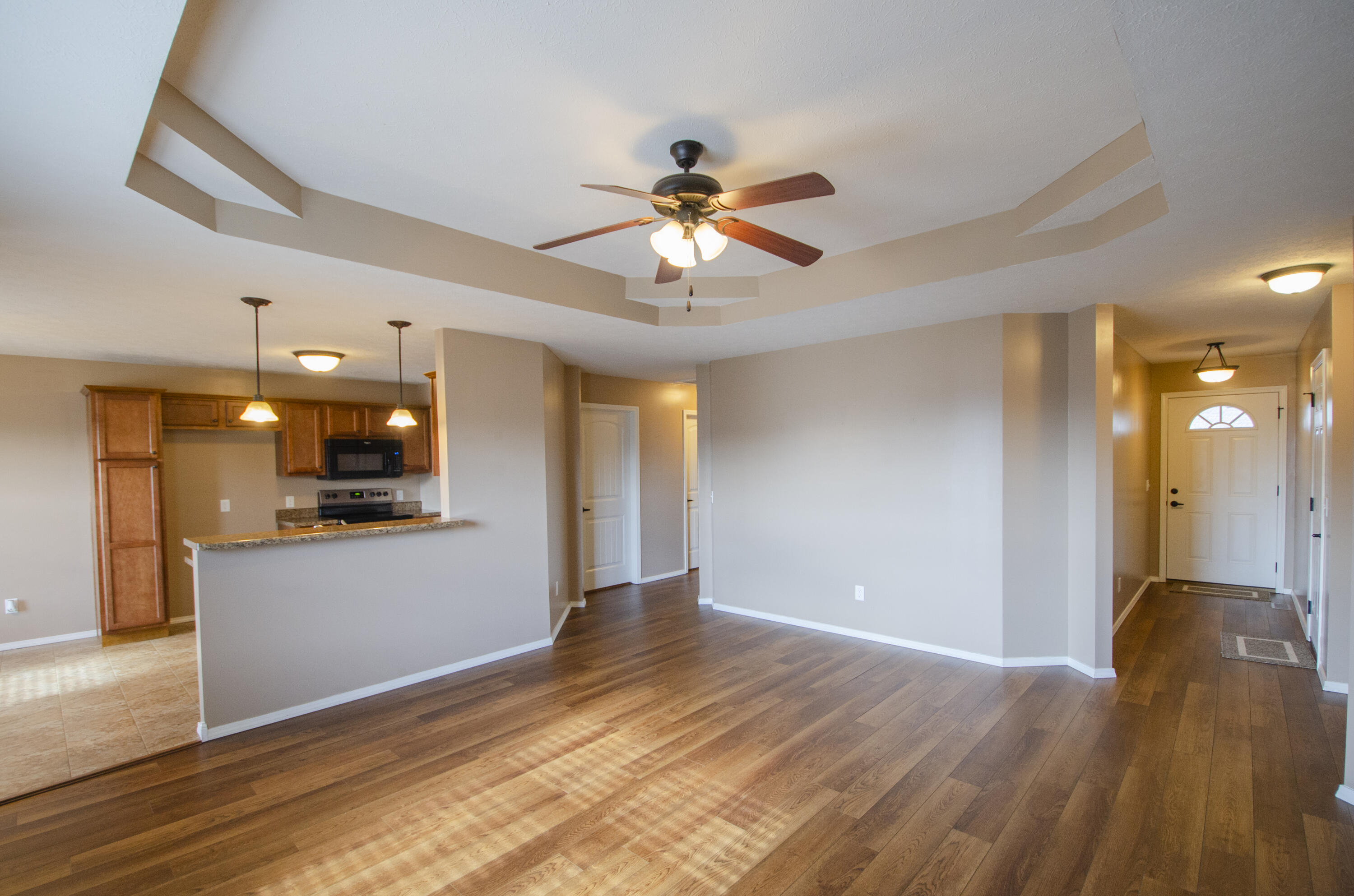 714 W Christopher Lane