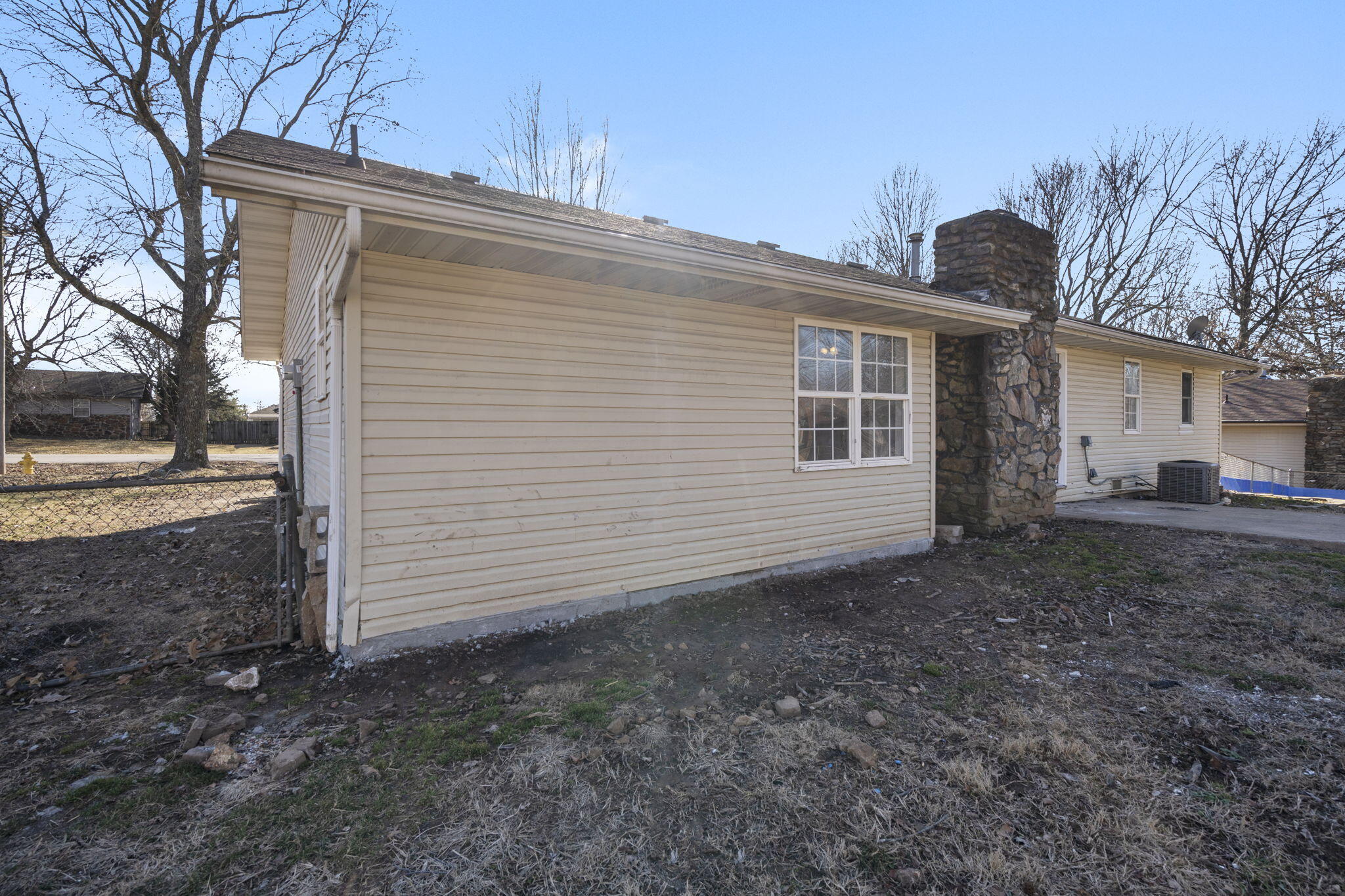 3115 W Edward Street