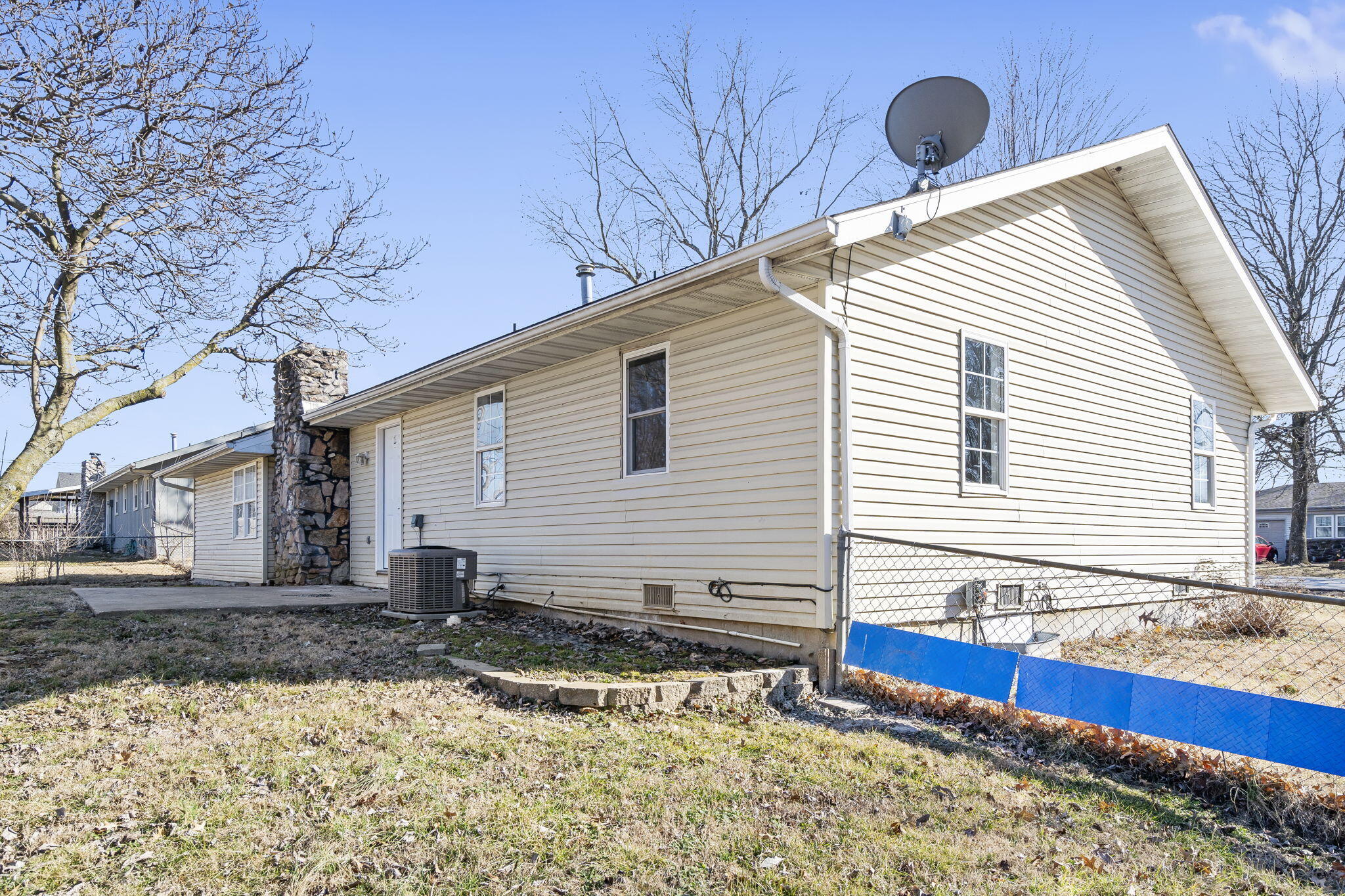 3115 W Edward Street