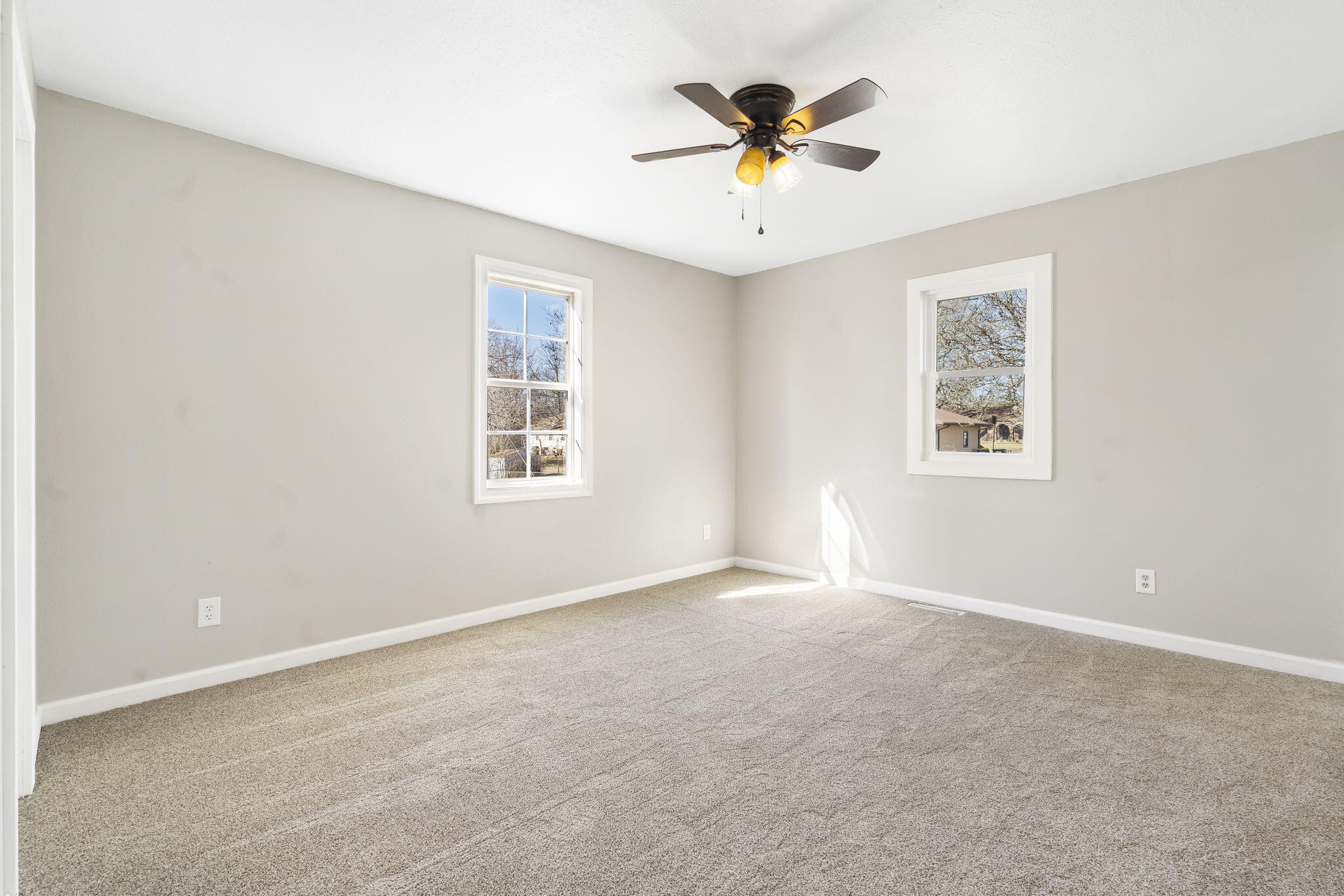 3115 W Edward Street