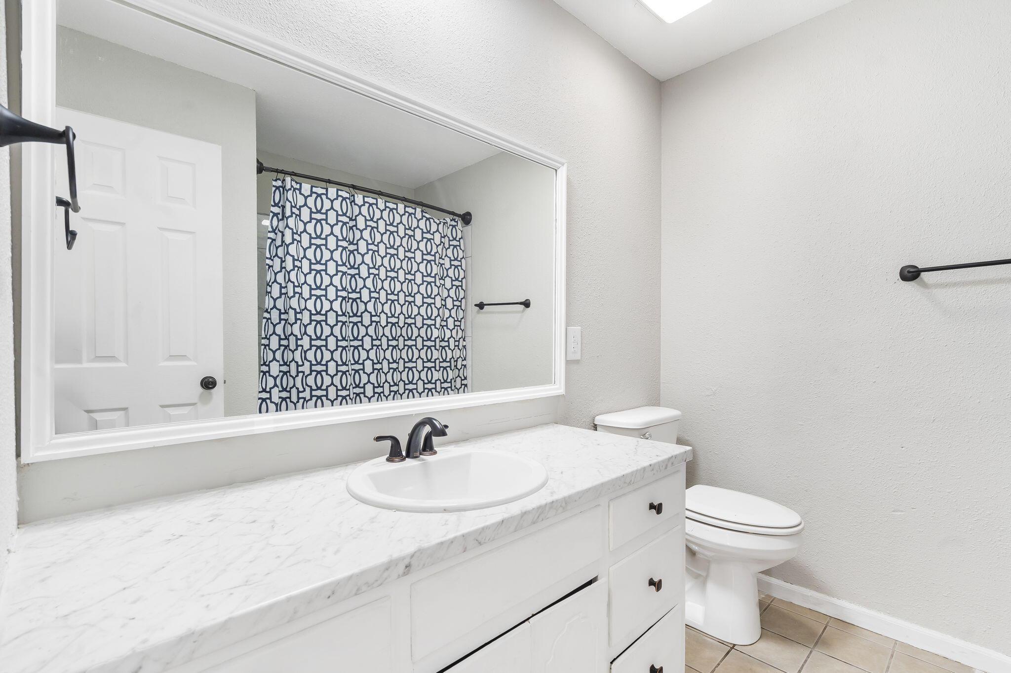 3115 W Edward Street