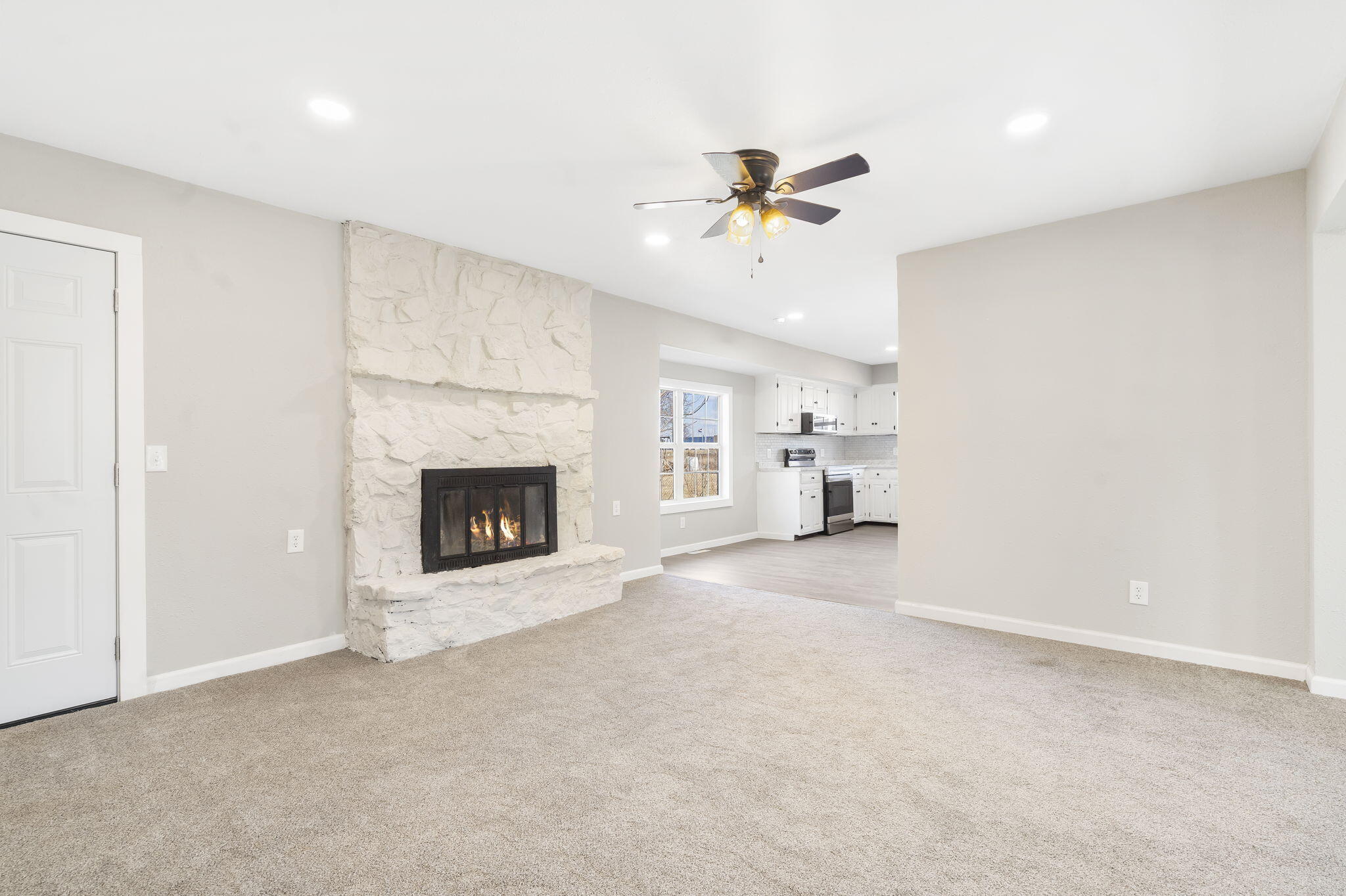 3115 W Edward Street