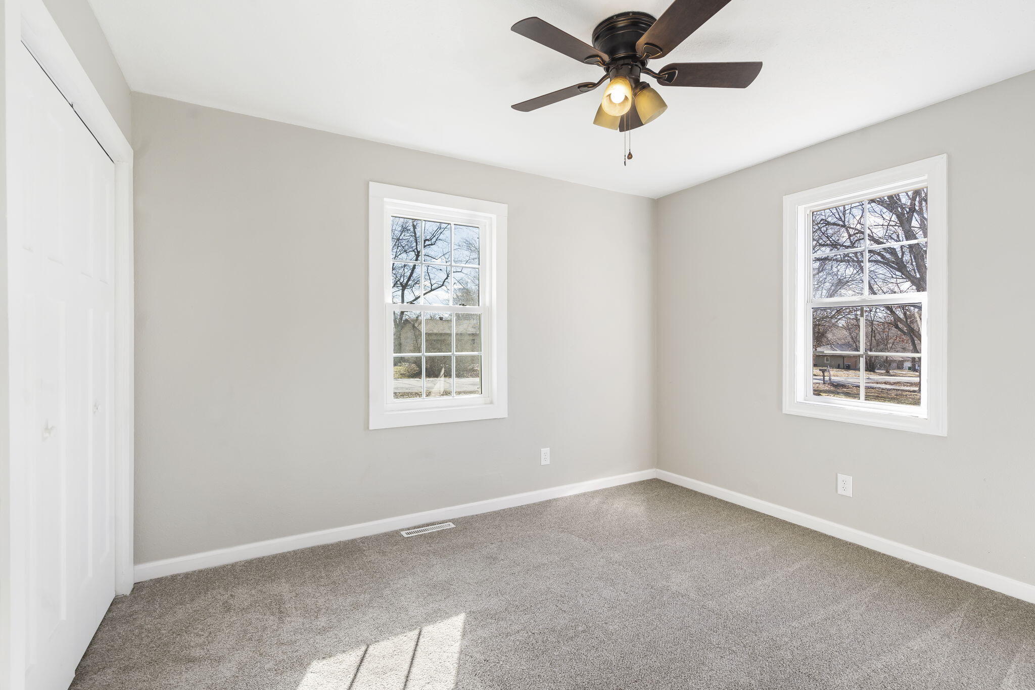 3115 W Edward Street