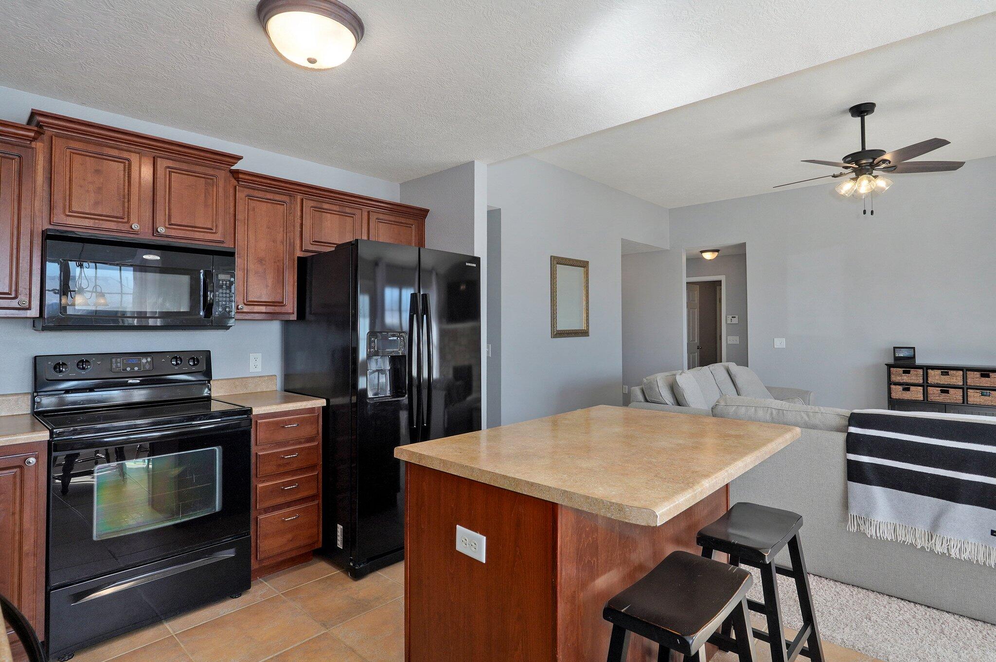 2512 West Cover Drive