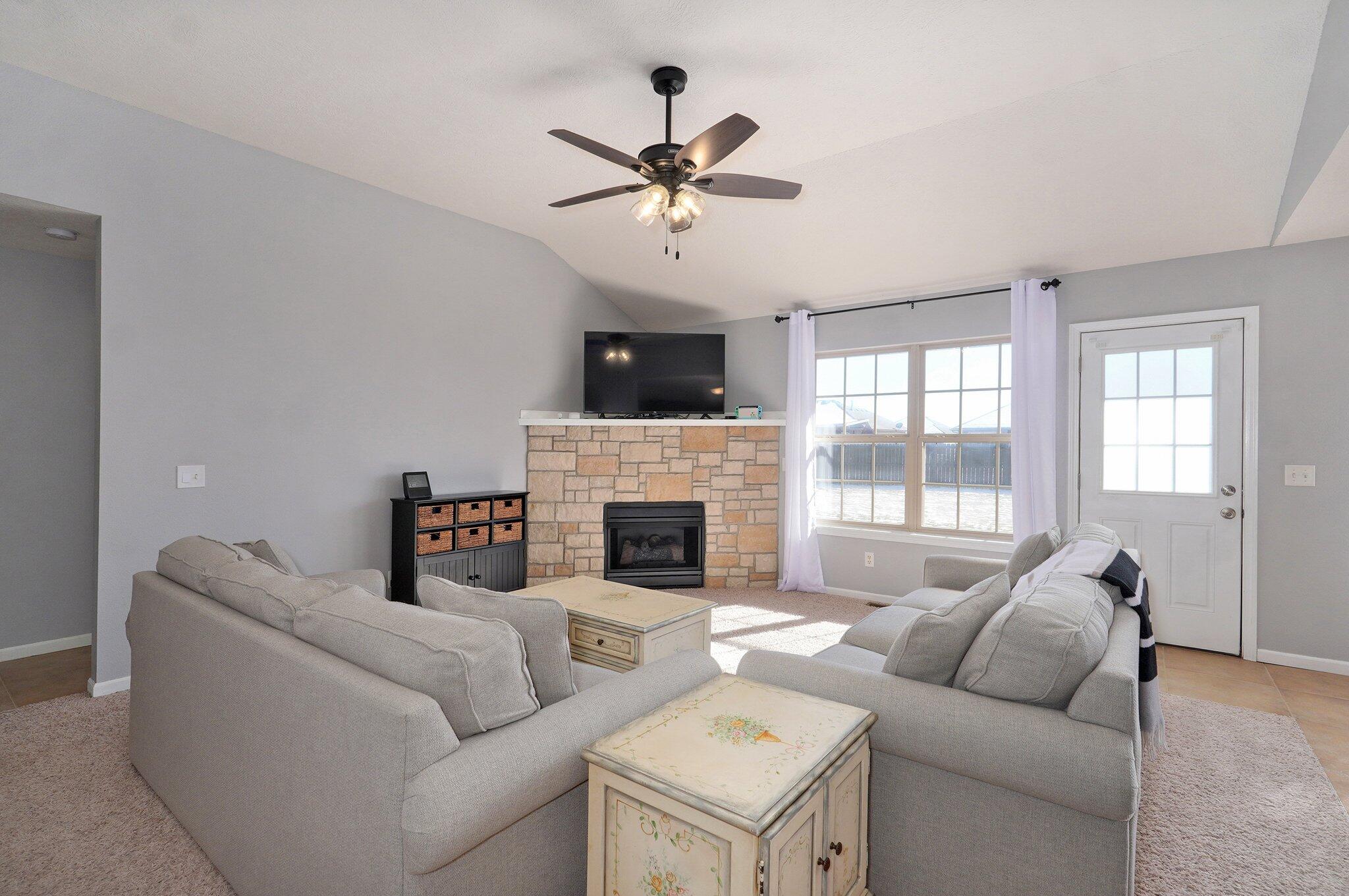 2512 West Cover Drive