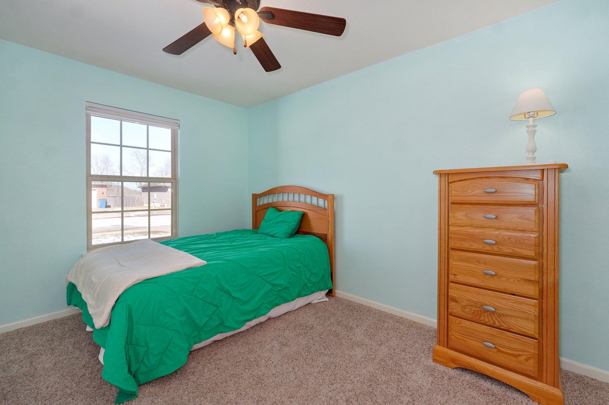 2512 West Cover Drive