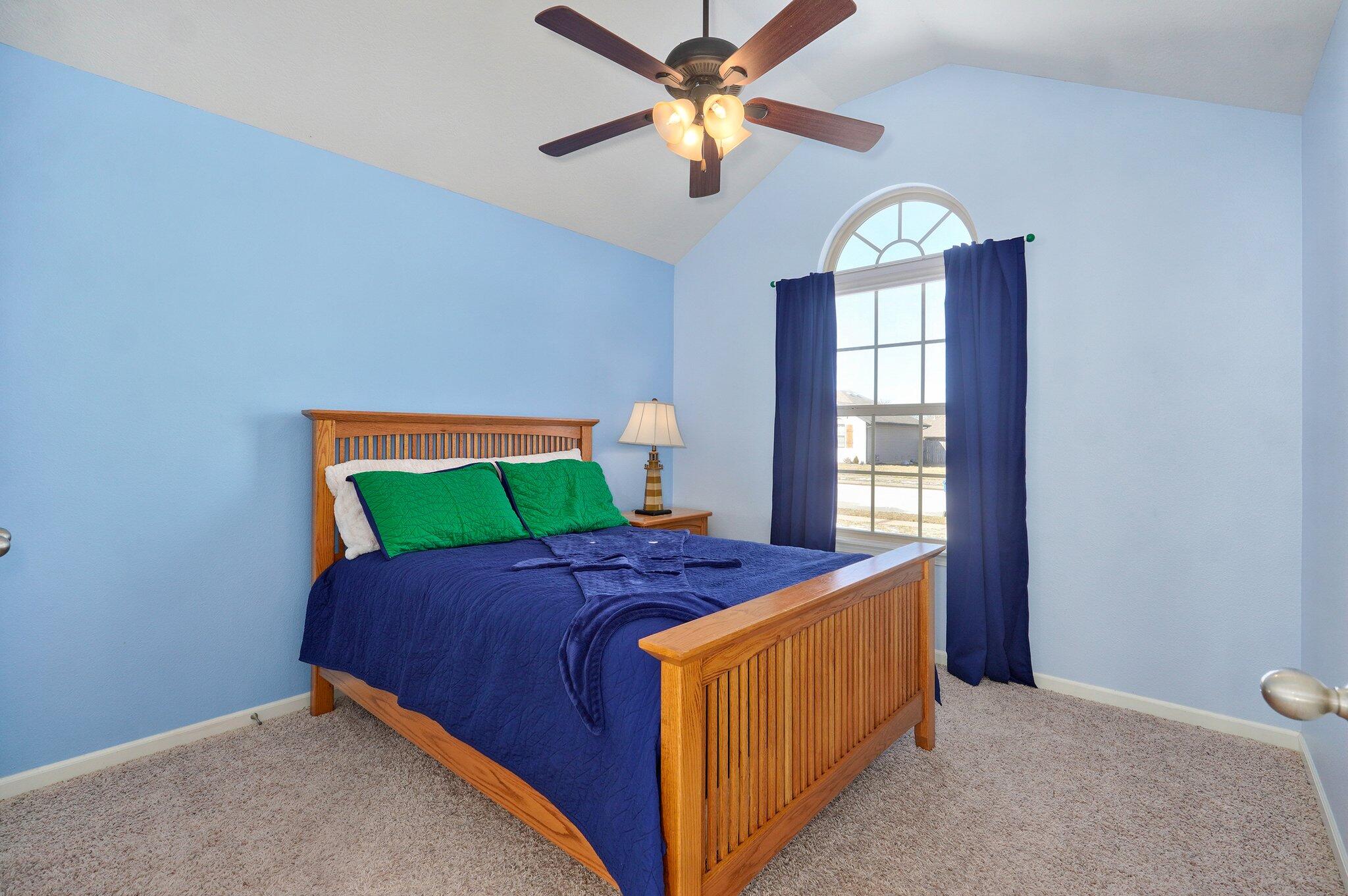 2512 West Cover Drive