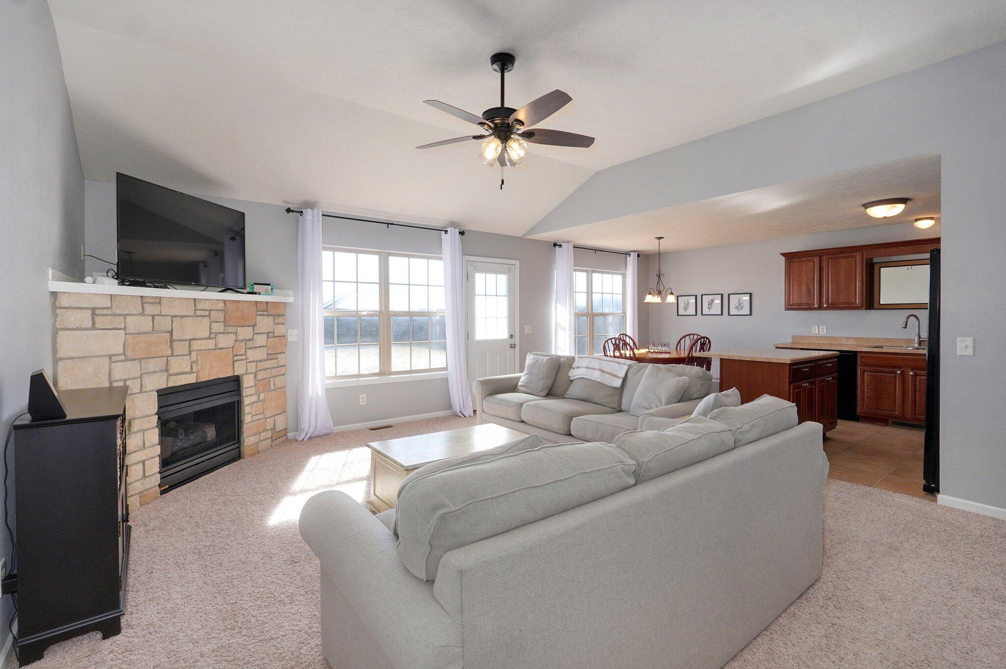 2512 West Cover Drive