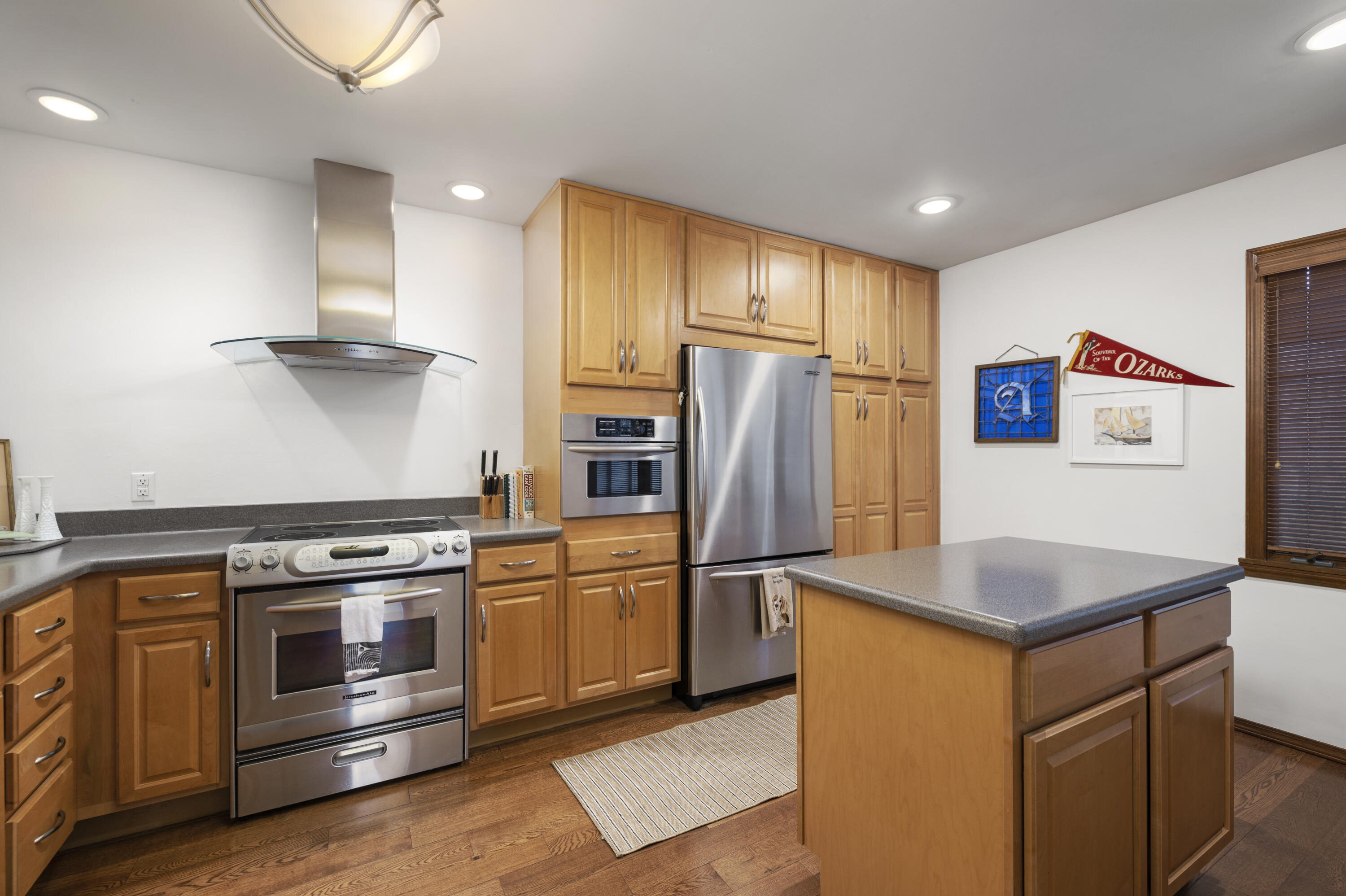 3468 E Catalpa Street