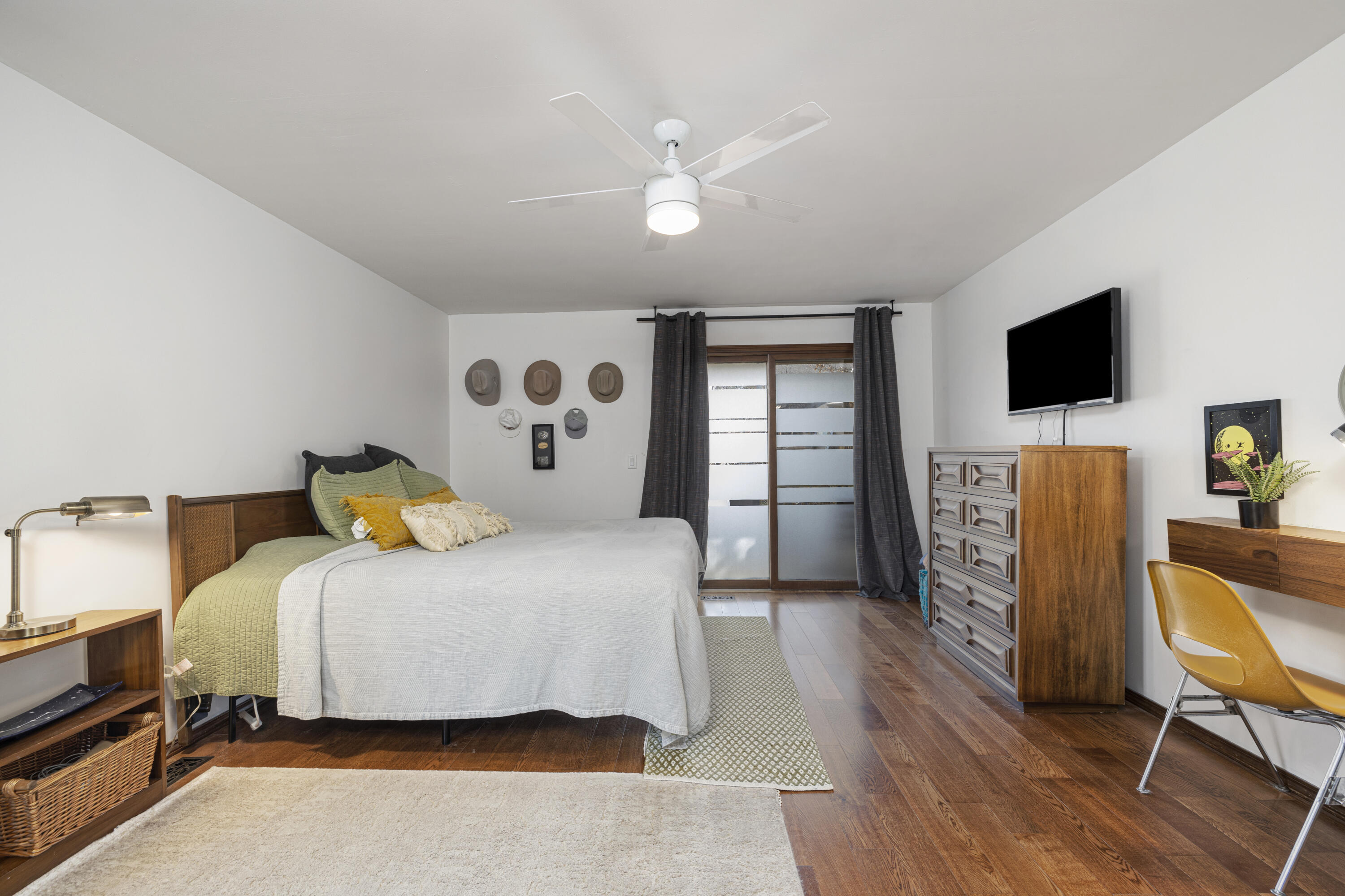 3468 E Catalpa Street