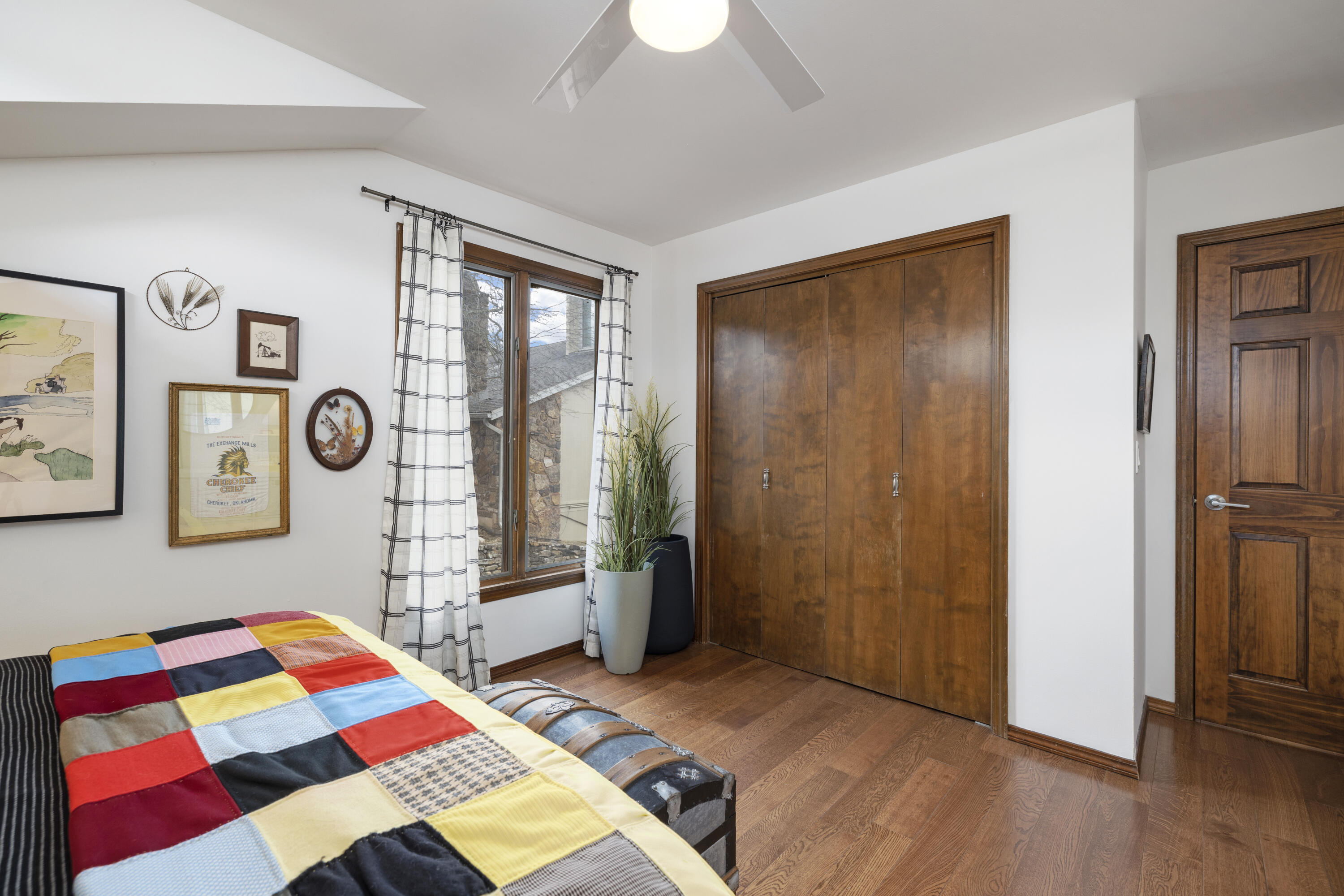 3468 E Catalpa Street