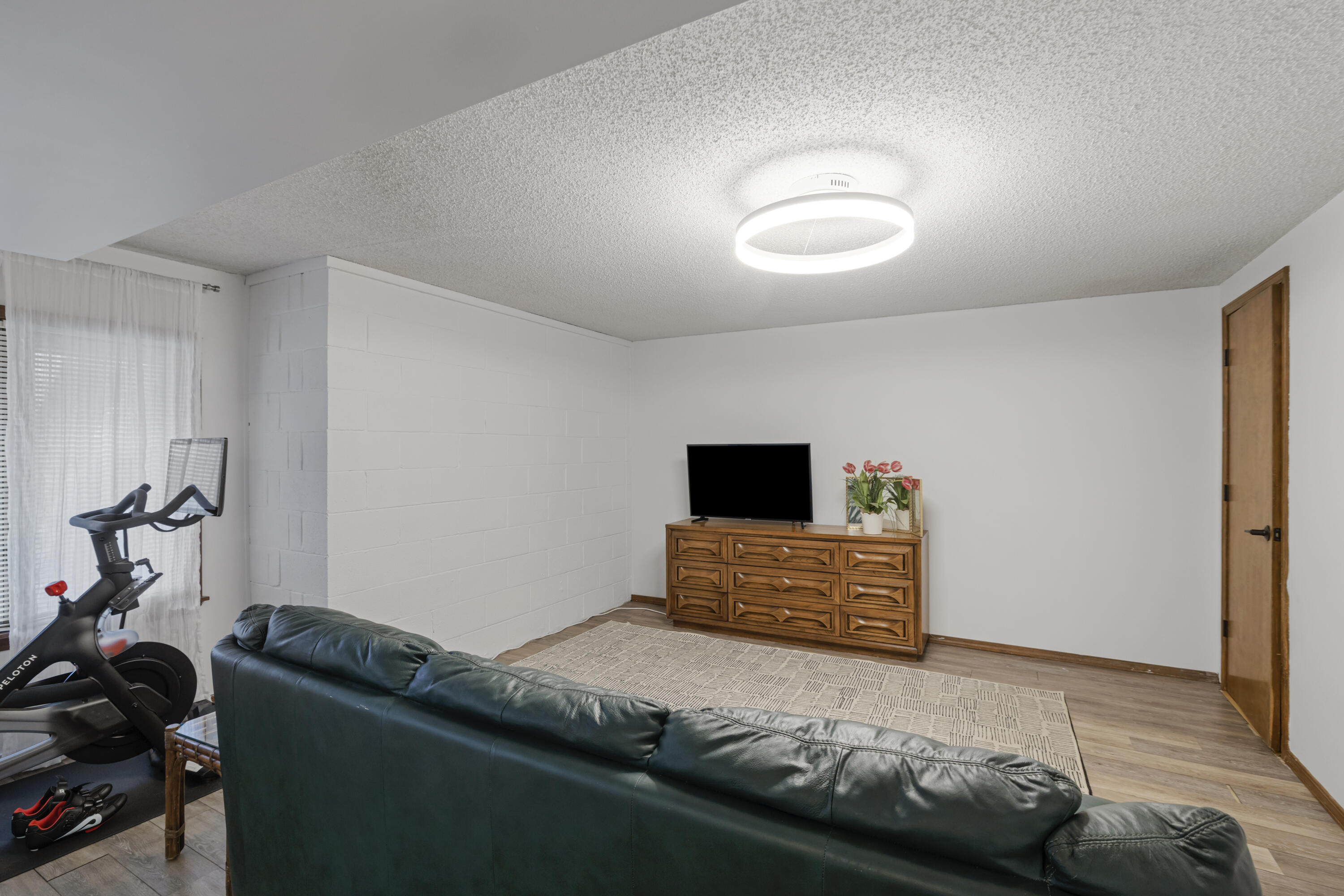 3468 E Catalpa Street