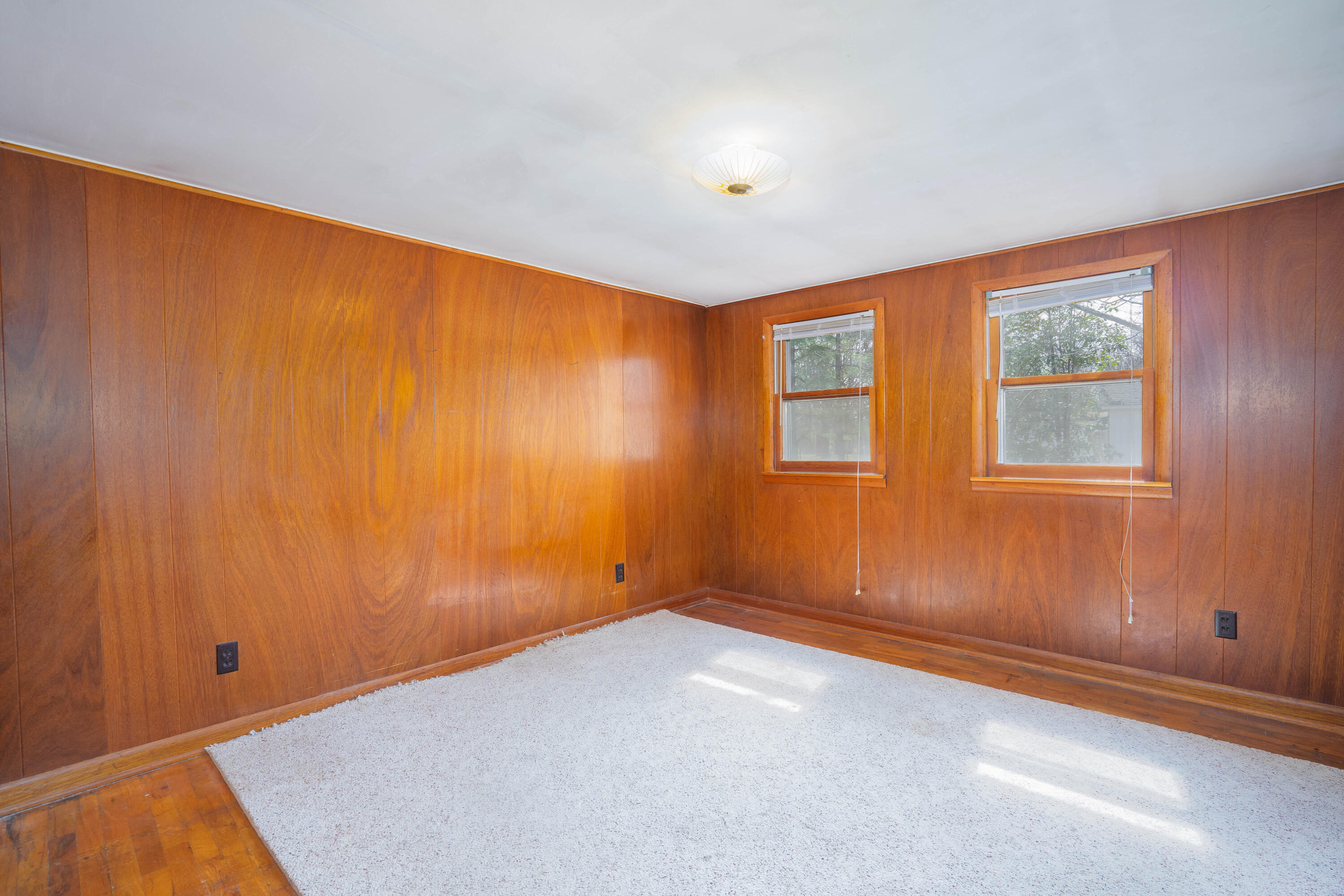 1361 N Farm Road 245