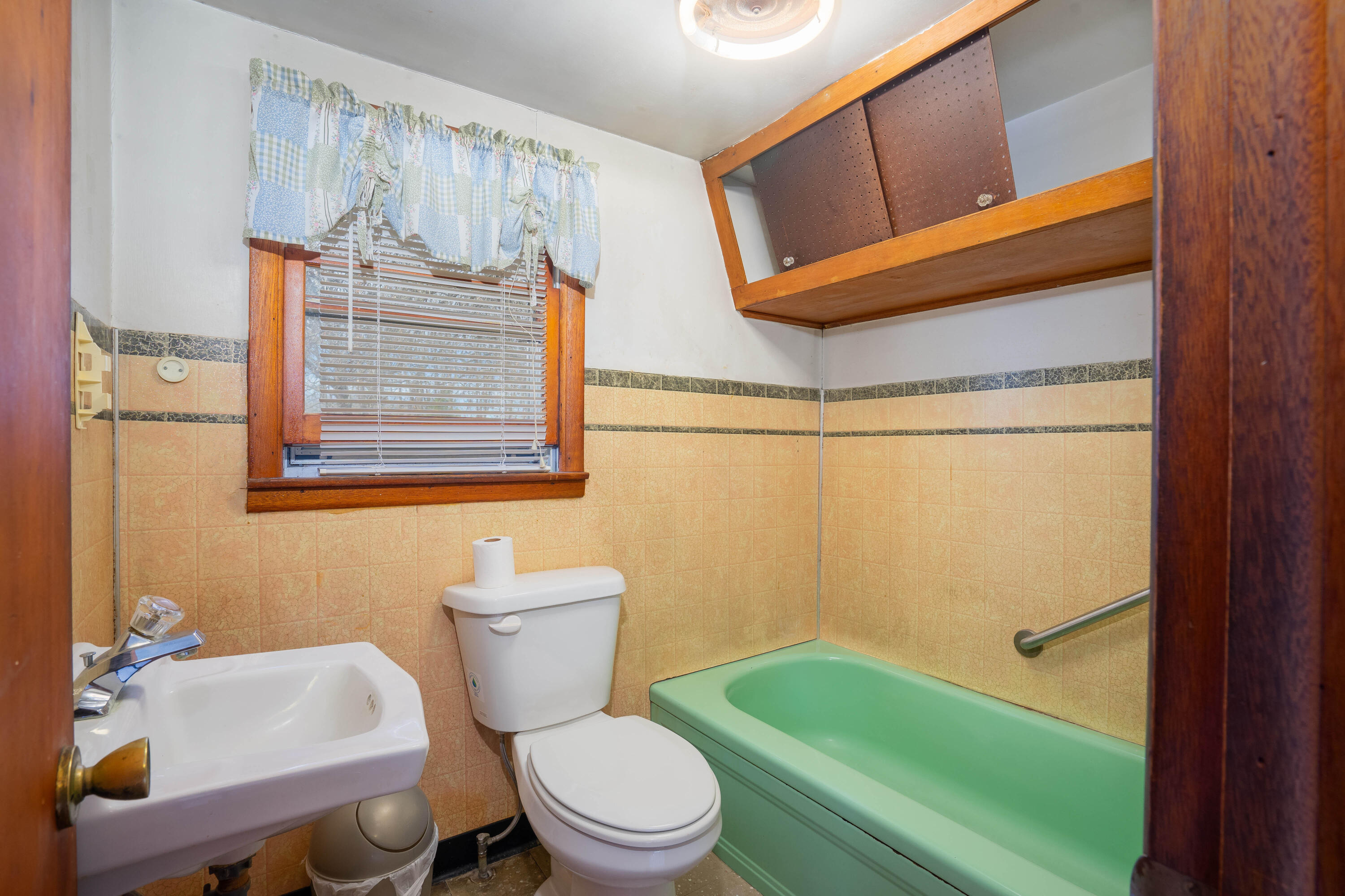 1361 N Farm Road 245