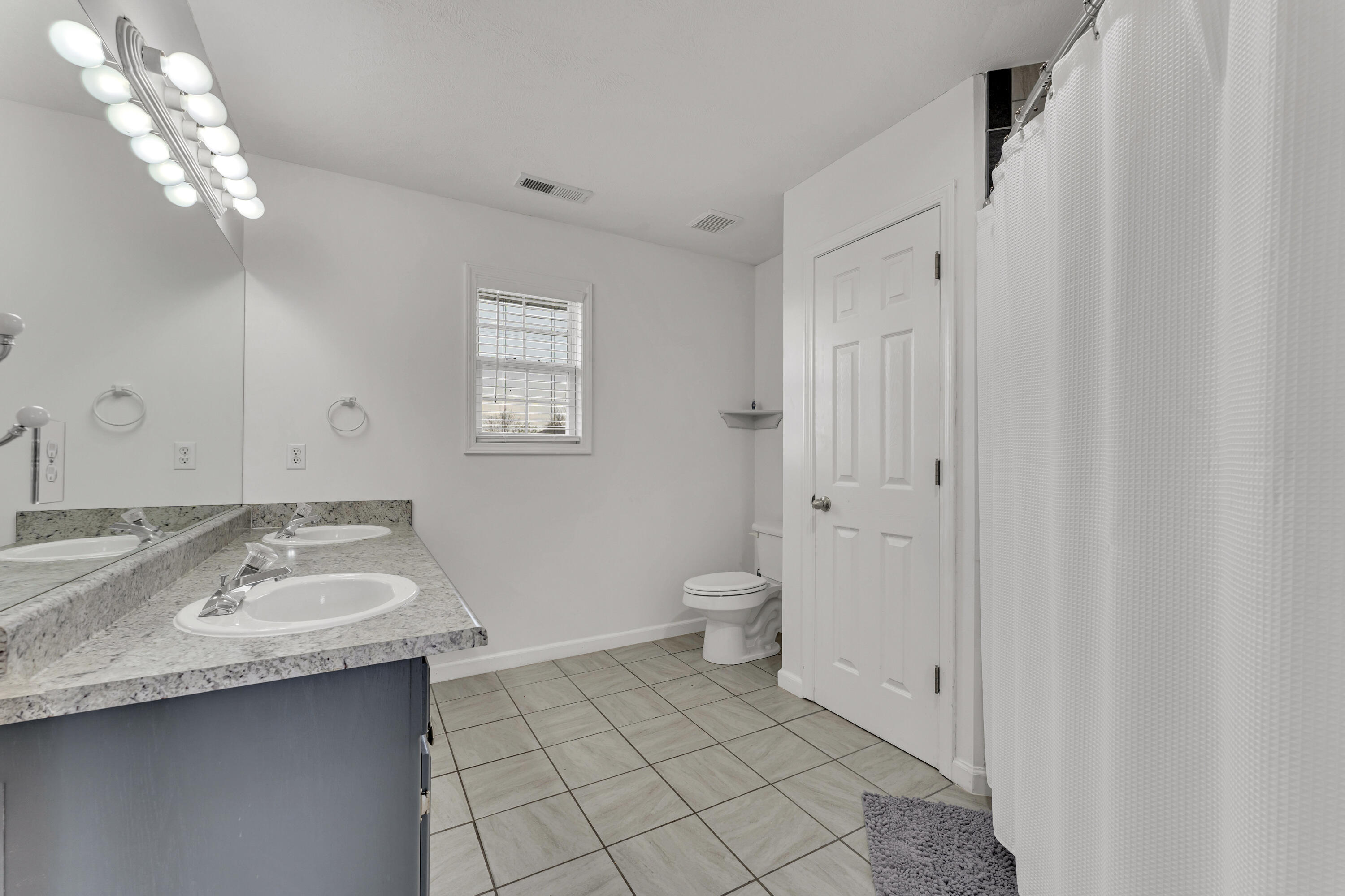 504 East Halsey Street
