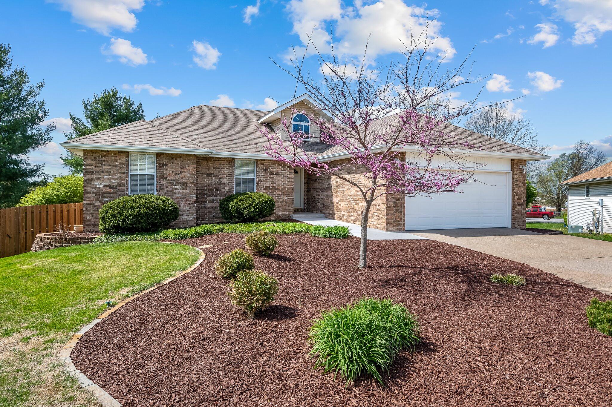 5102 North Graybrooke Drive