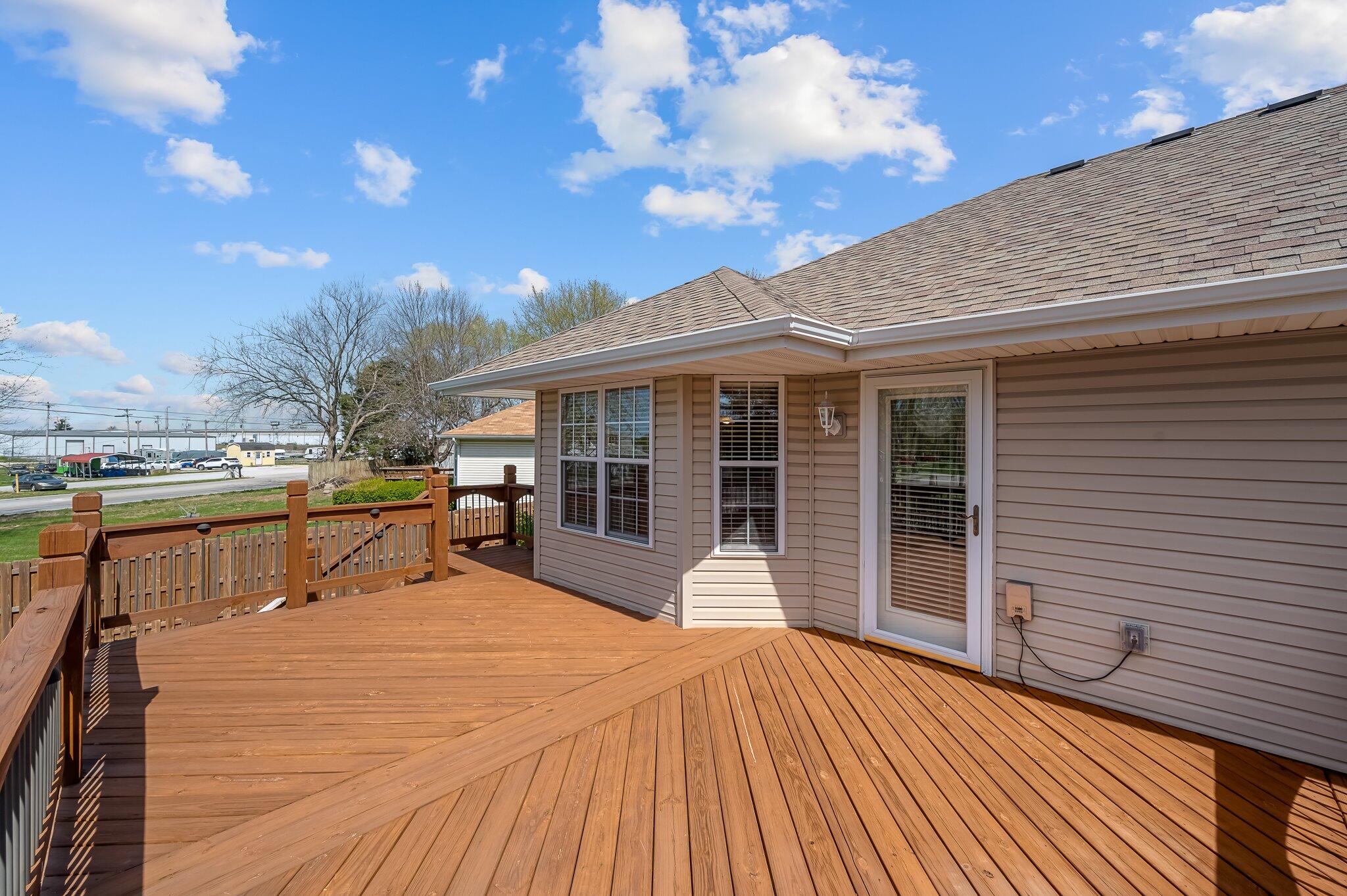 5102 North Graybrooke Drive