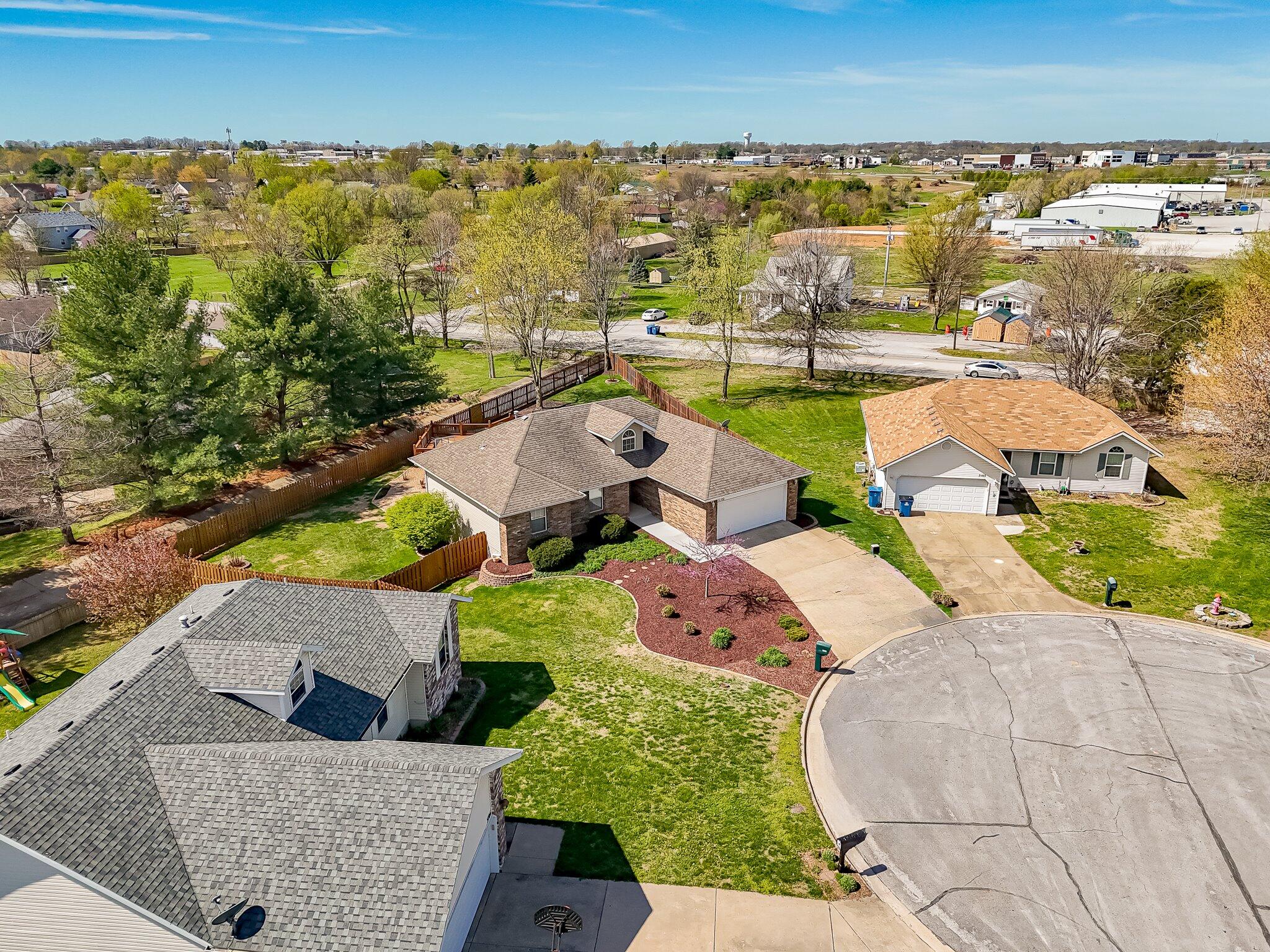 5102 North Graybrooke Drive