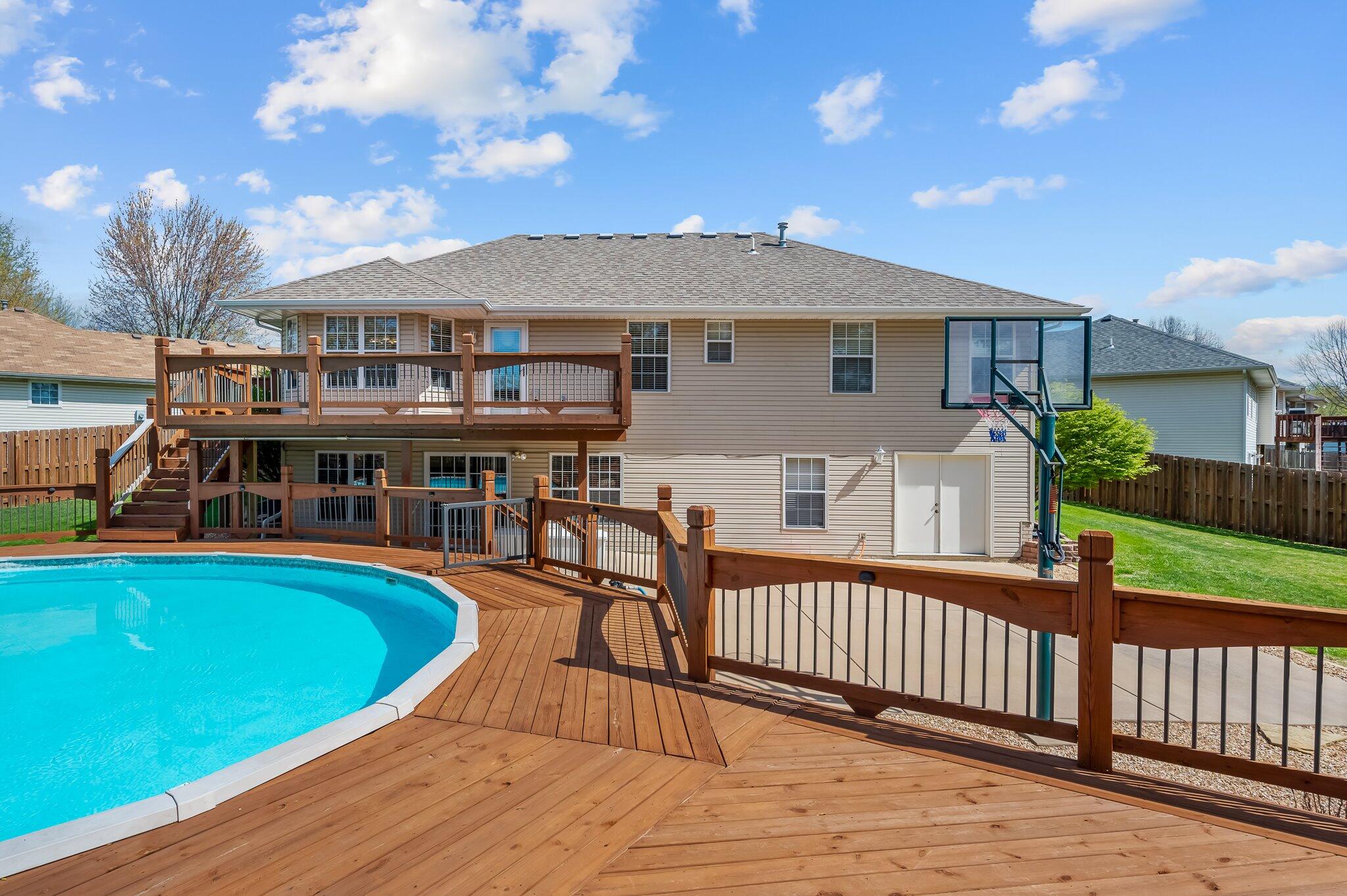 5102 North Graybrooke Drive