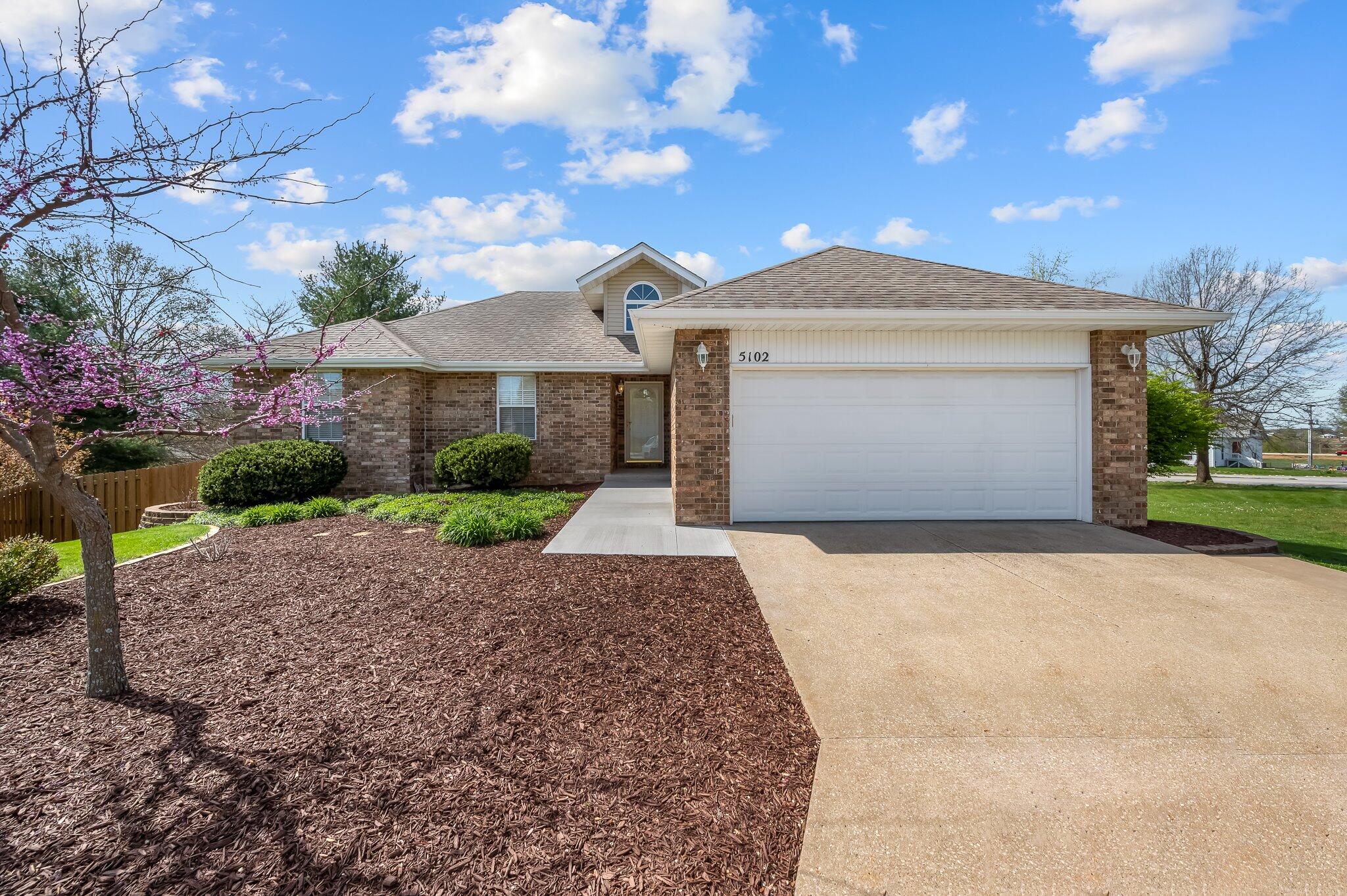 5102 North Graybrooke Drive