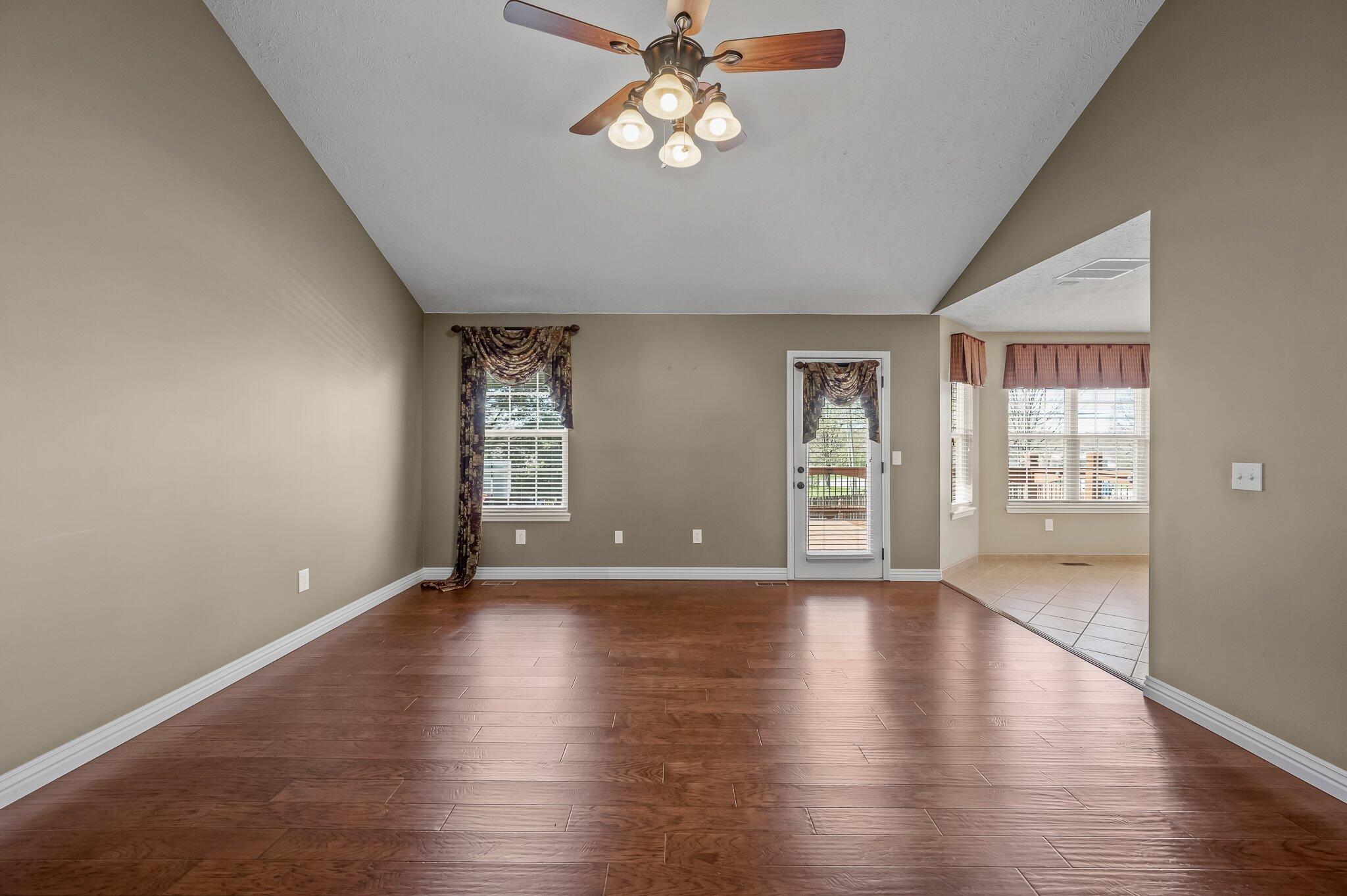 5102 North Graybrooke Drive