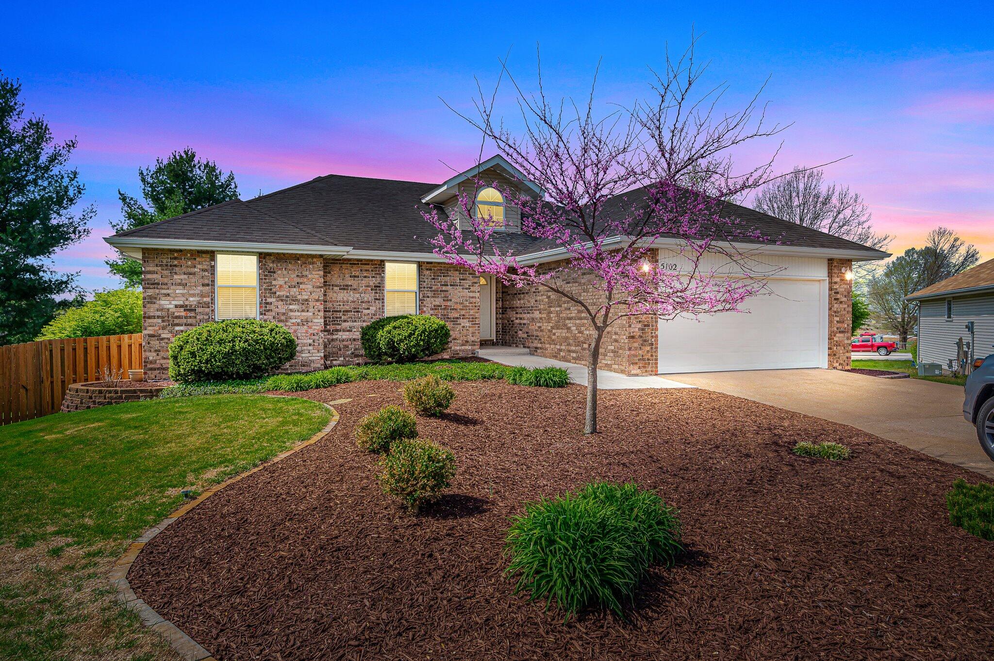 5102 North Graybrooke Drive