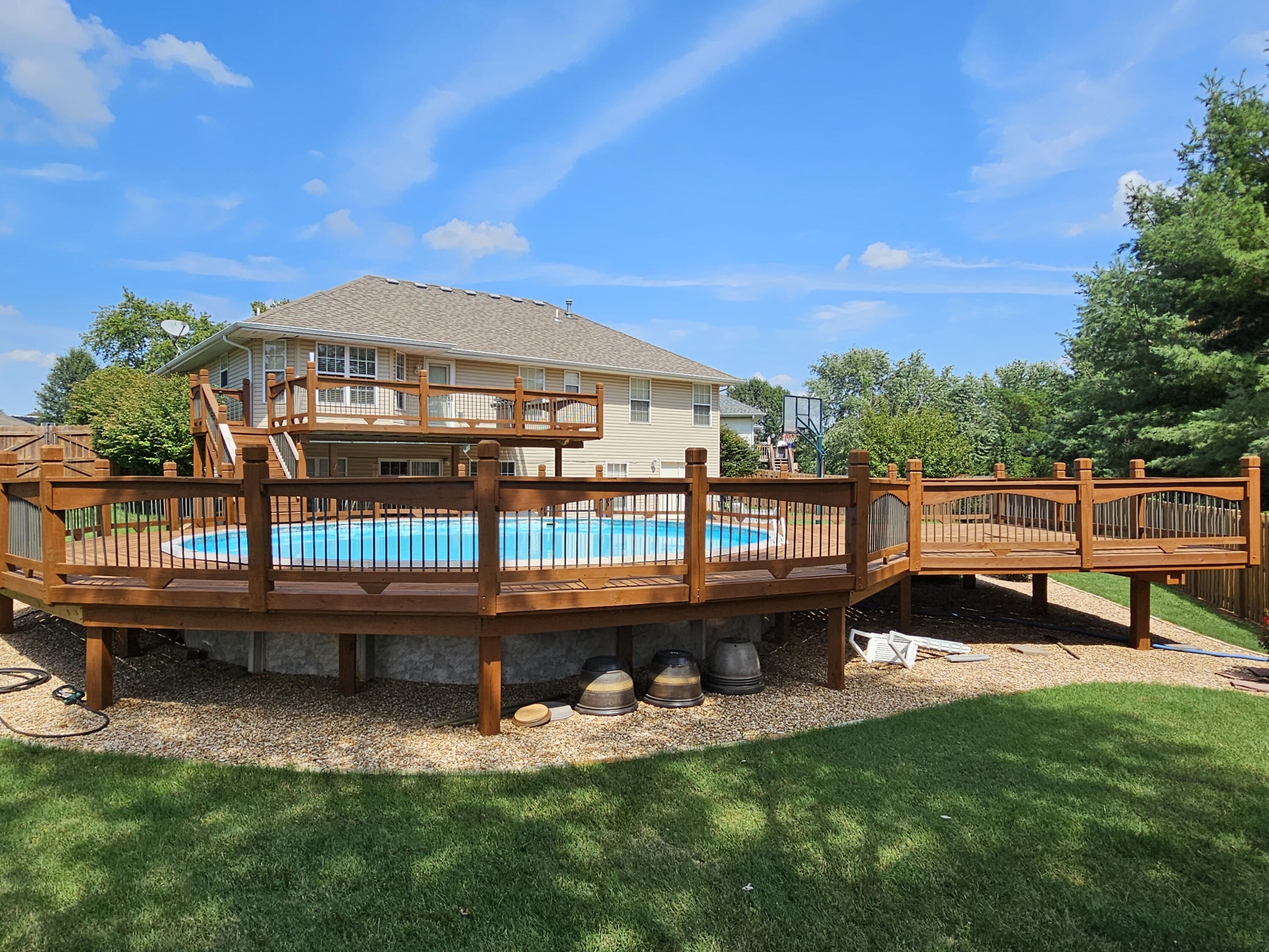 5102 North Graybrooke Drive