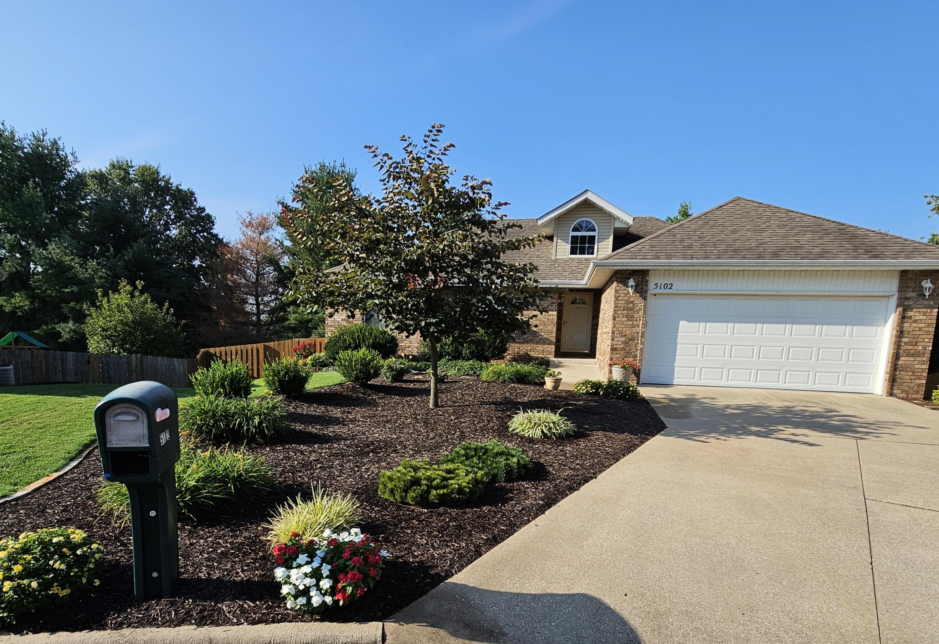 5102 North Graybrooke Drive
