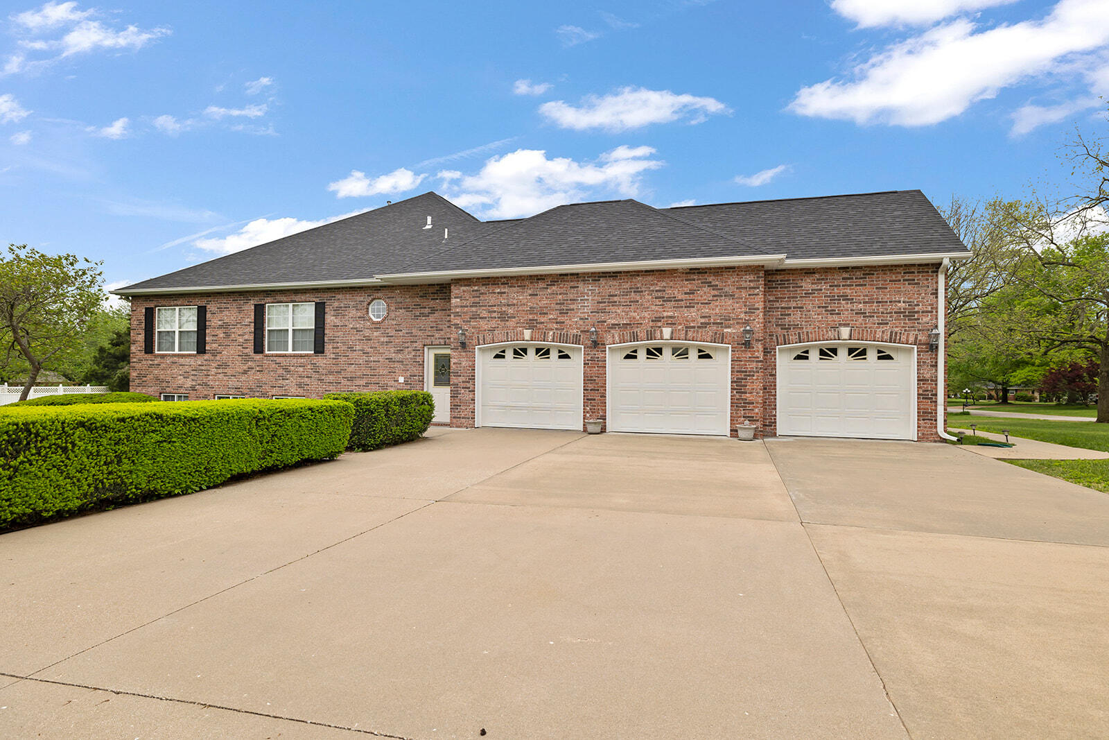 3312 South Dogwood Lane