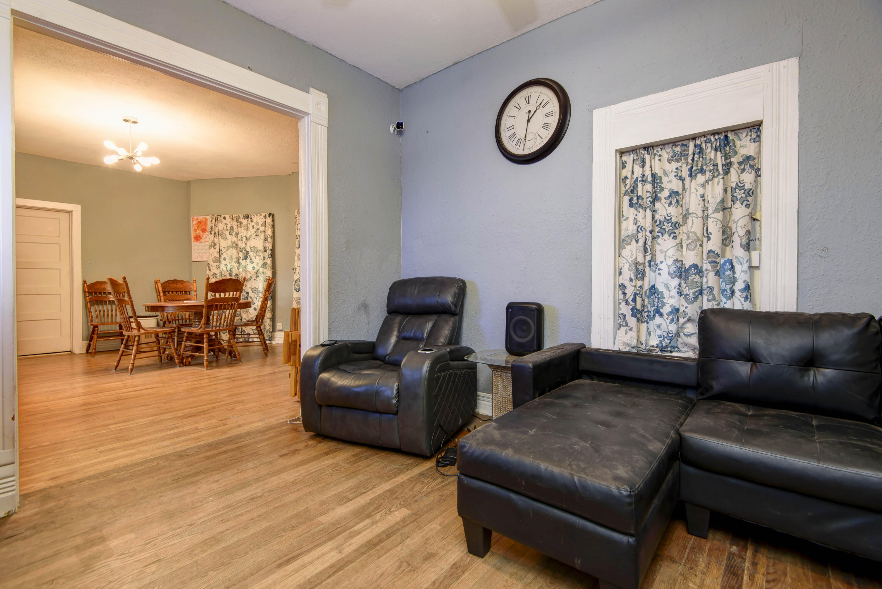 2258 N Benton Avenue