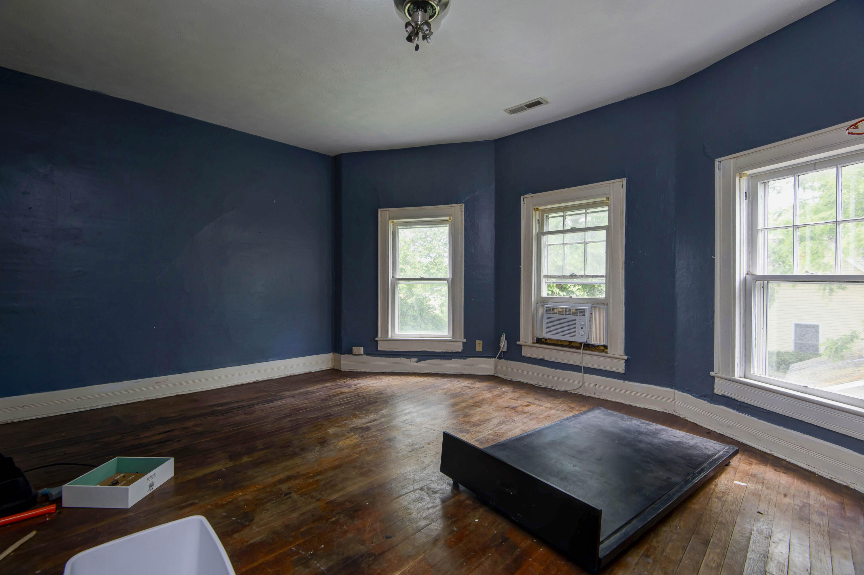 2258 N Benton Avenue