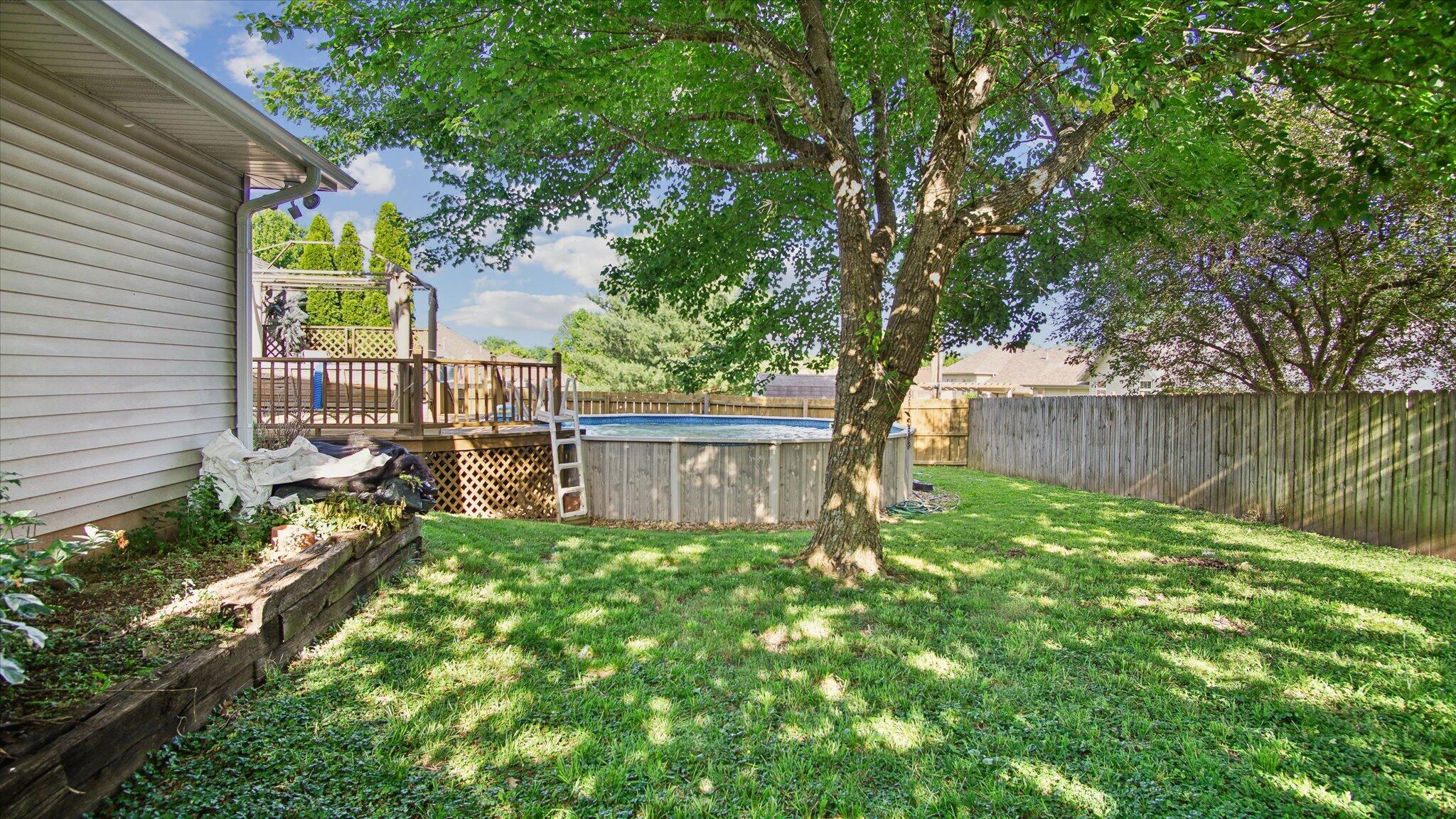 1302 E Primrose Lane