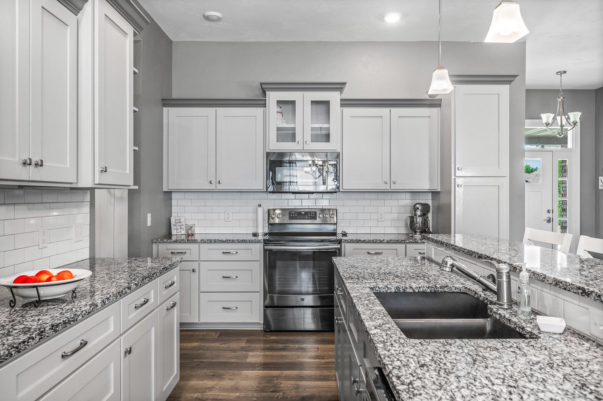 465 Nightingale Court