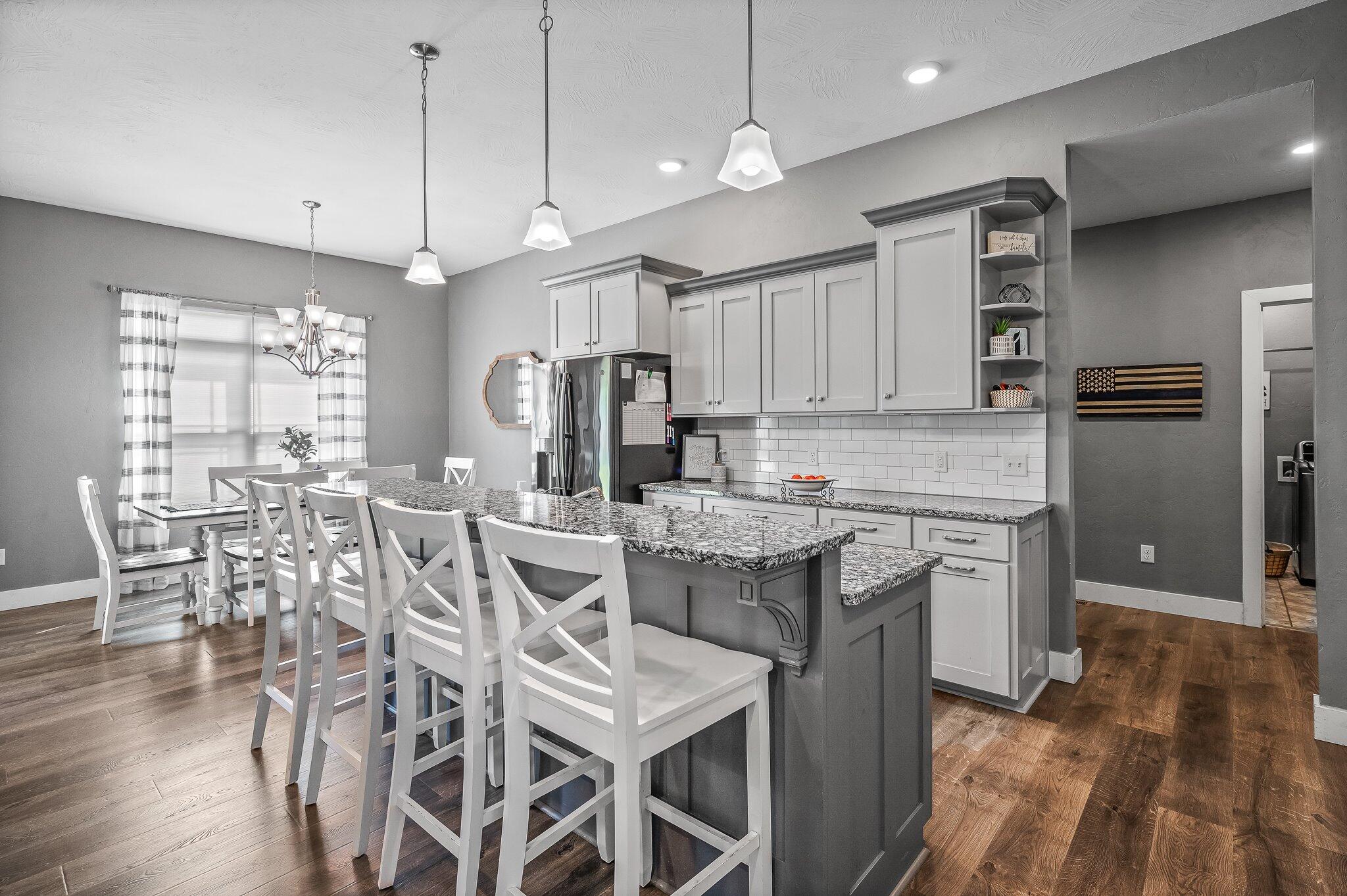 465 Nightingale Court