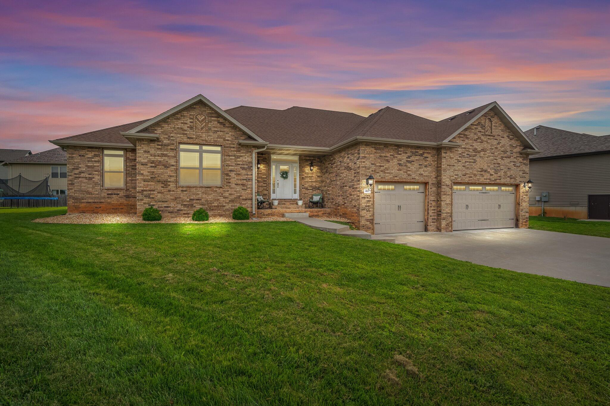465 Nightingale Court