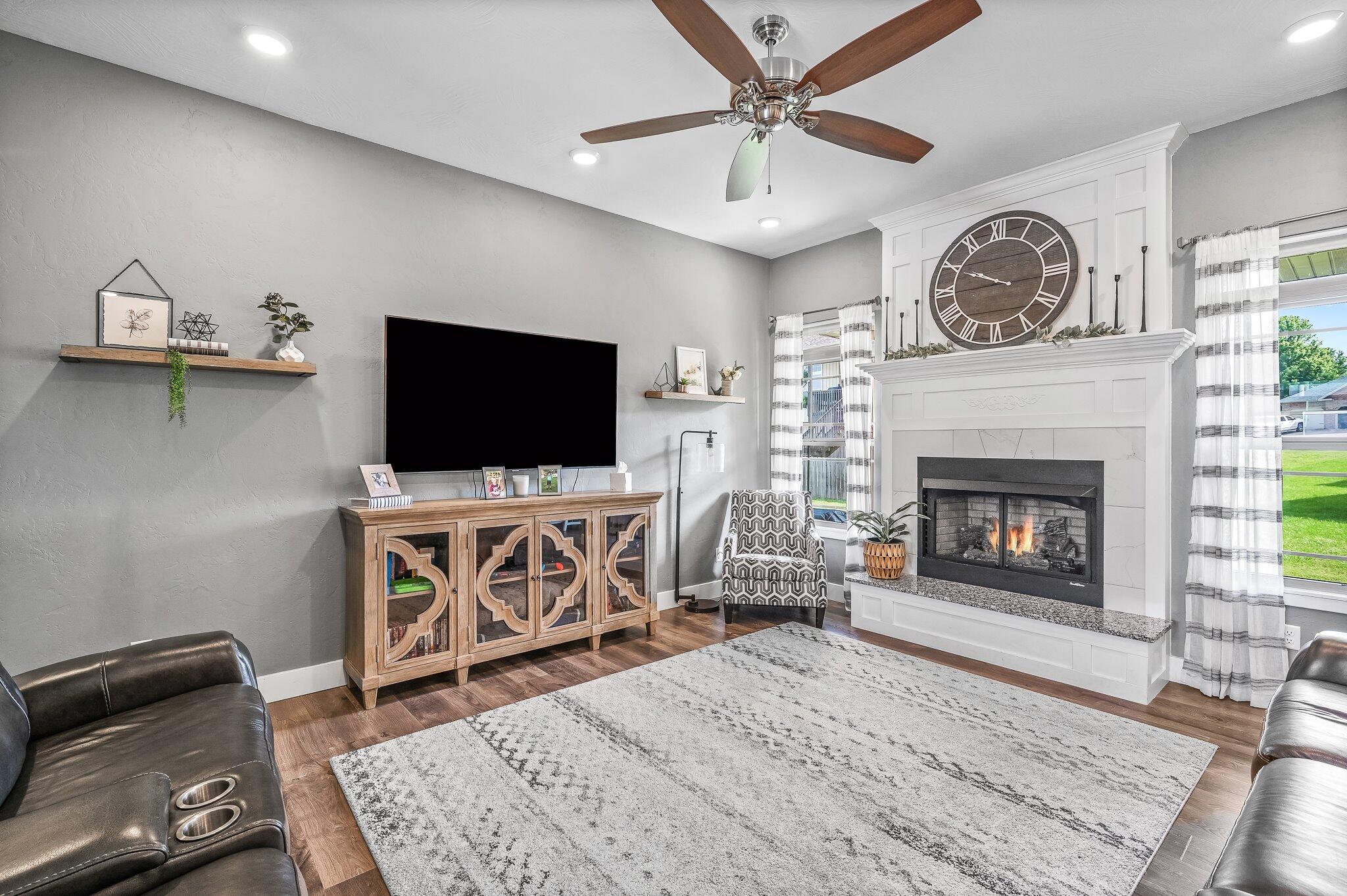 465 Nightingale Court