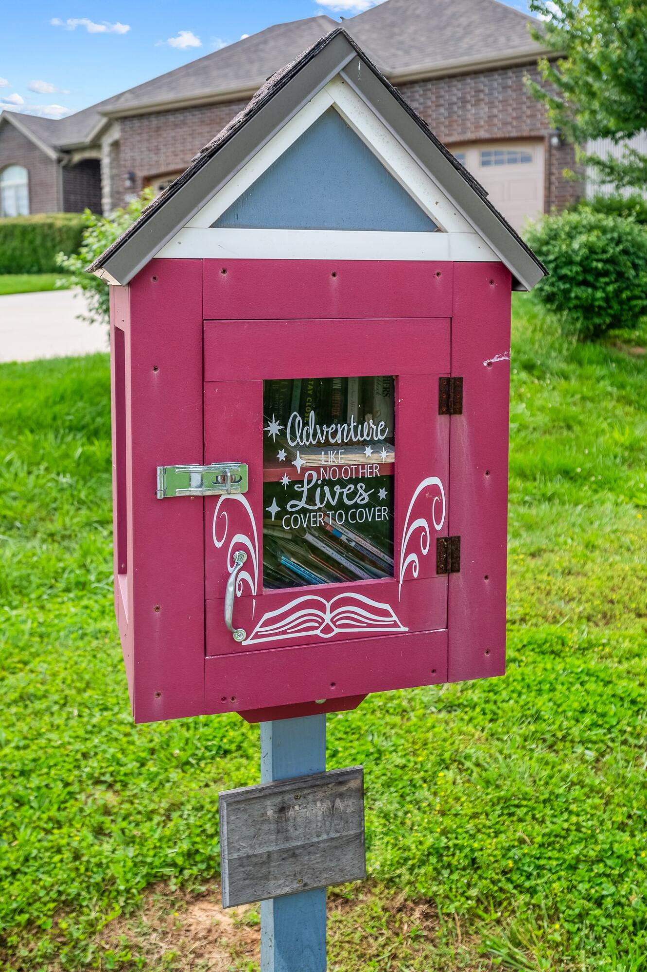 465 Nightingale Court