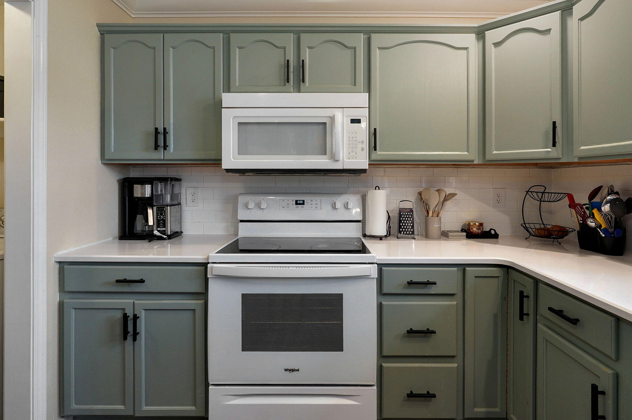 2613 E Moonlight Street