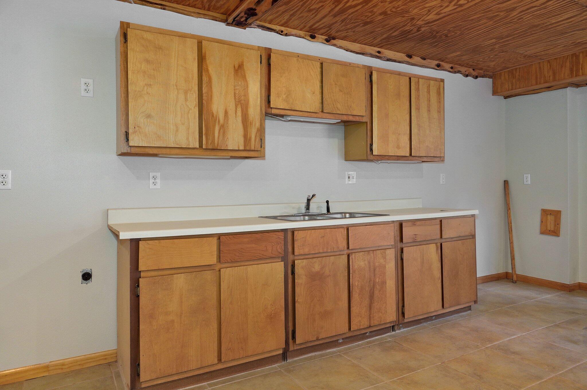 141 E 470th Road